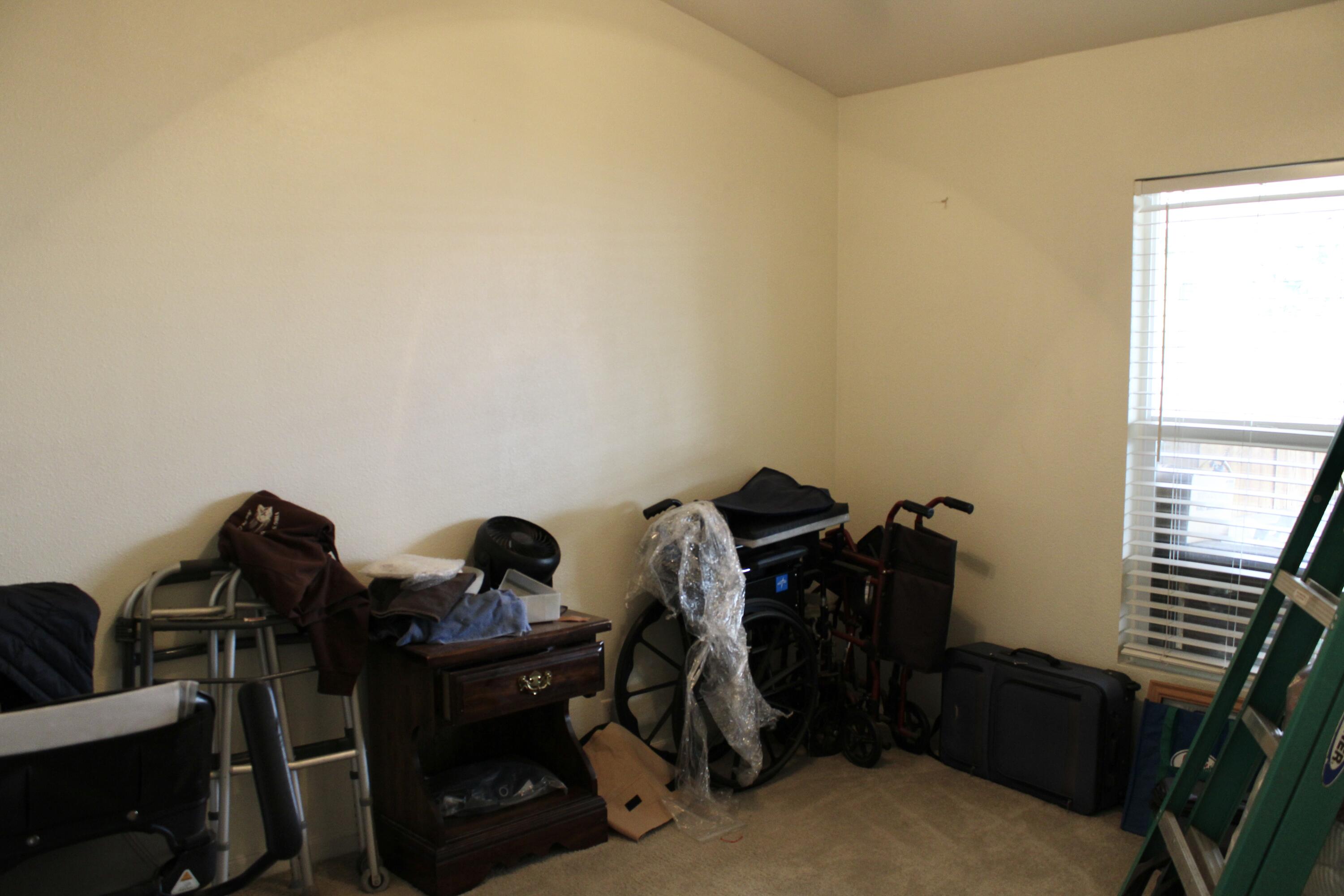 100 S Westwood St #20, Porterville, CA 93257