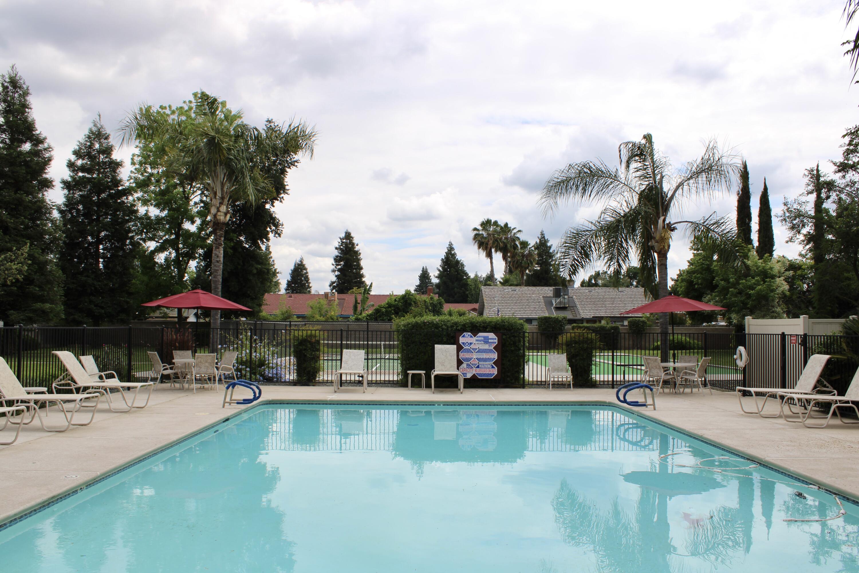 100 S Westwood St #20, Porterville, CA 93257
