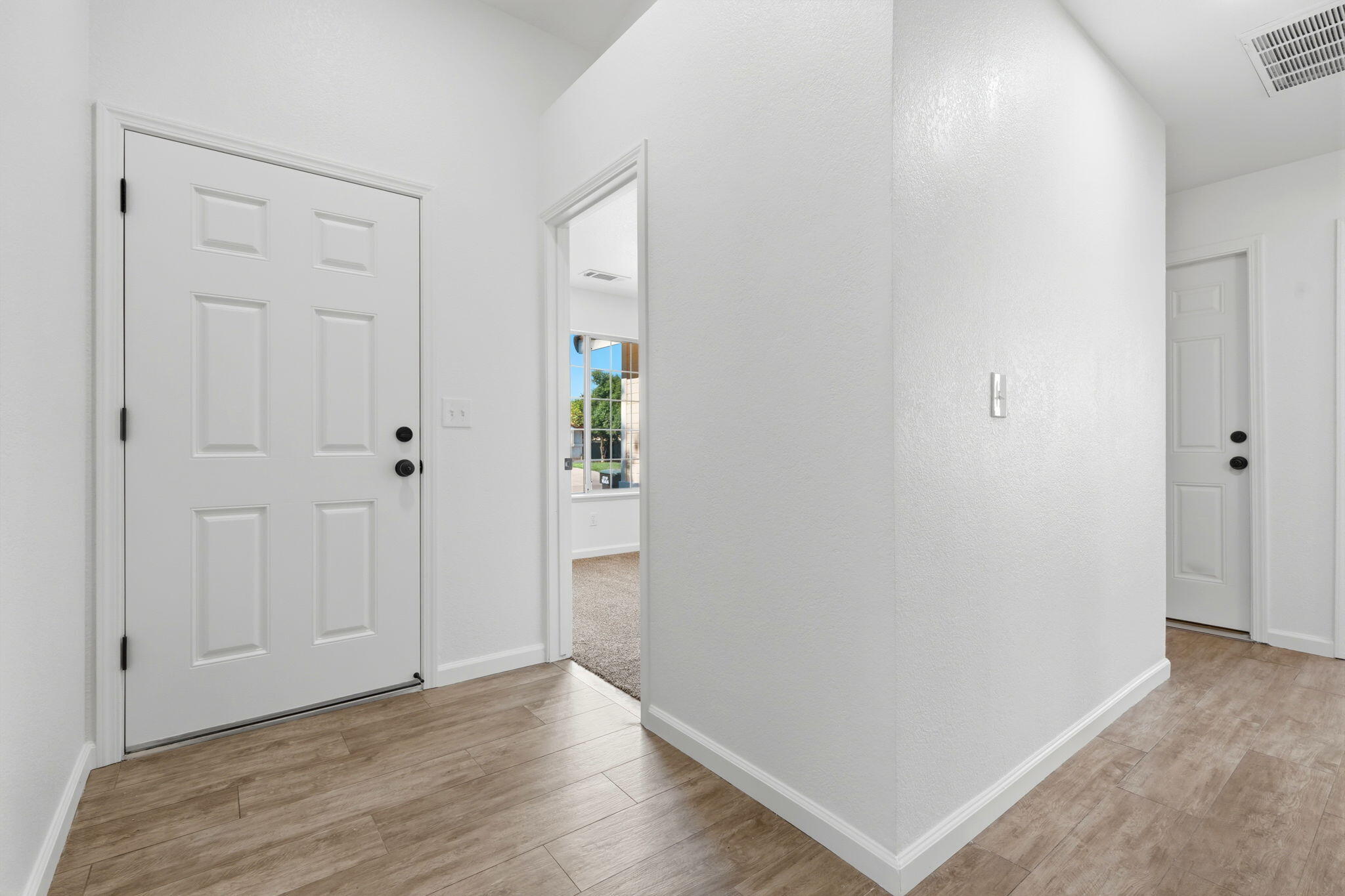 2005 E Roosevelt Ct, Visalia, CA 93292