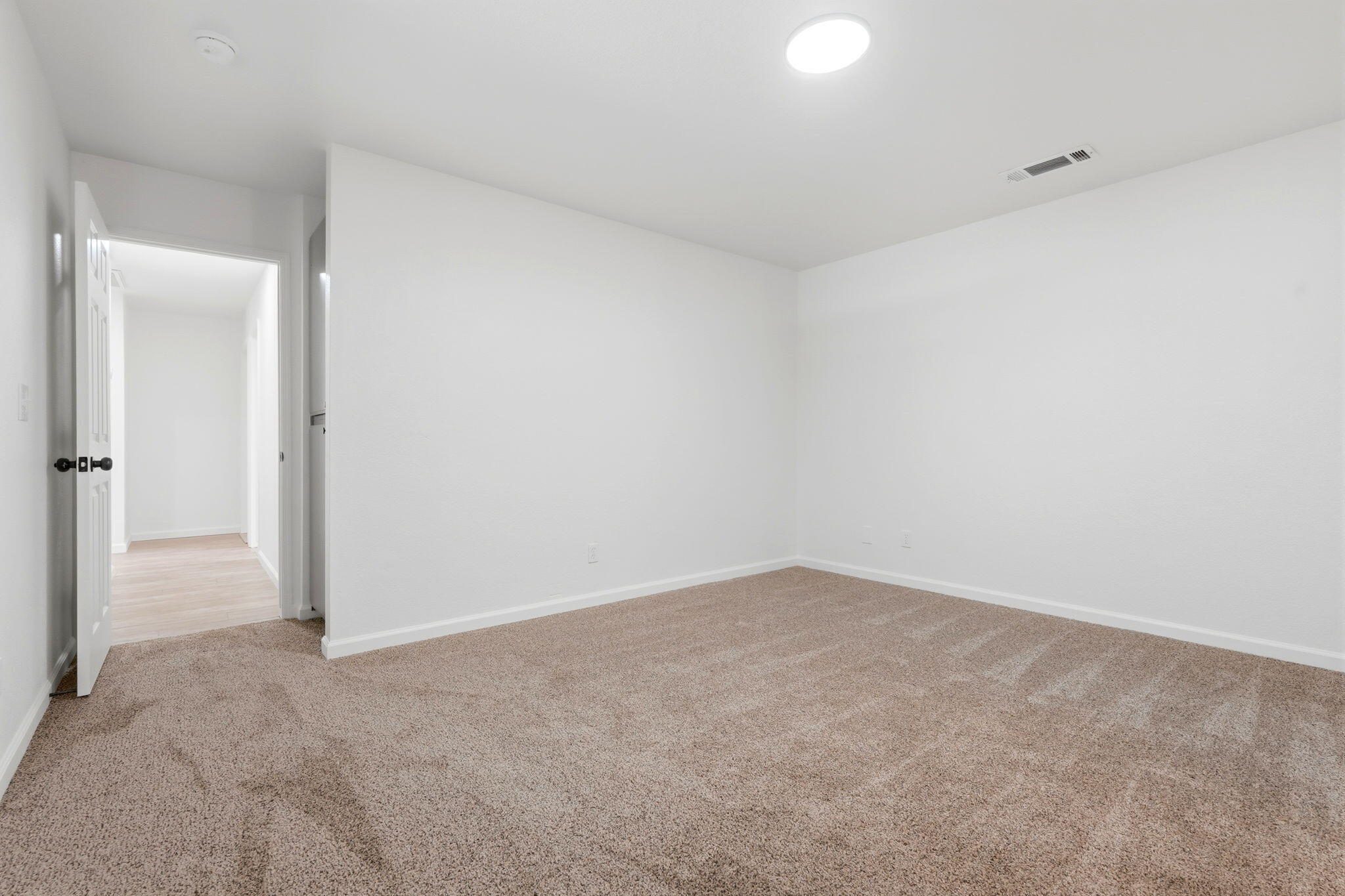 2005 E Roosevelt Ct, Visalia, CA 93292