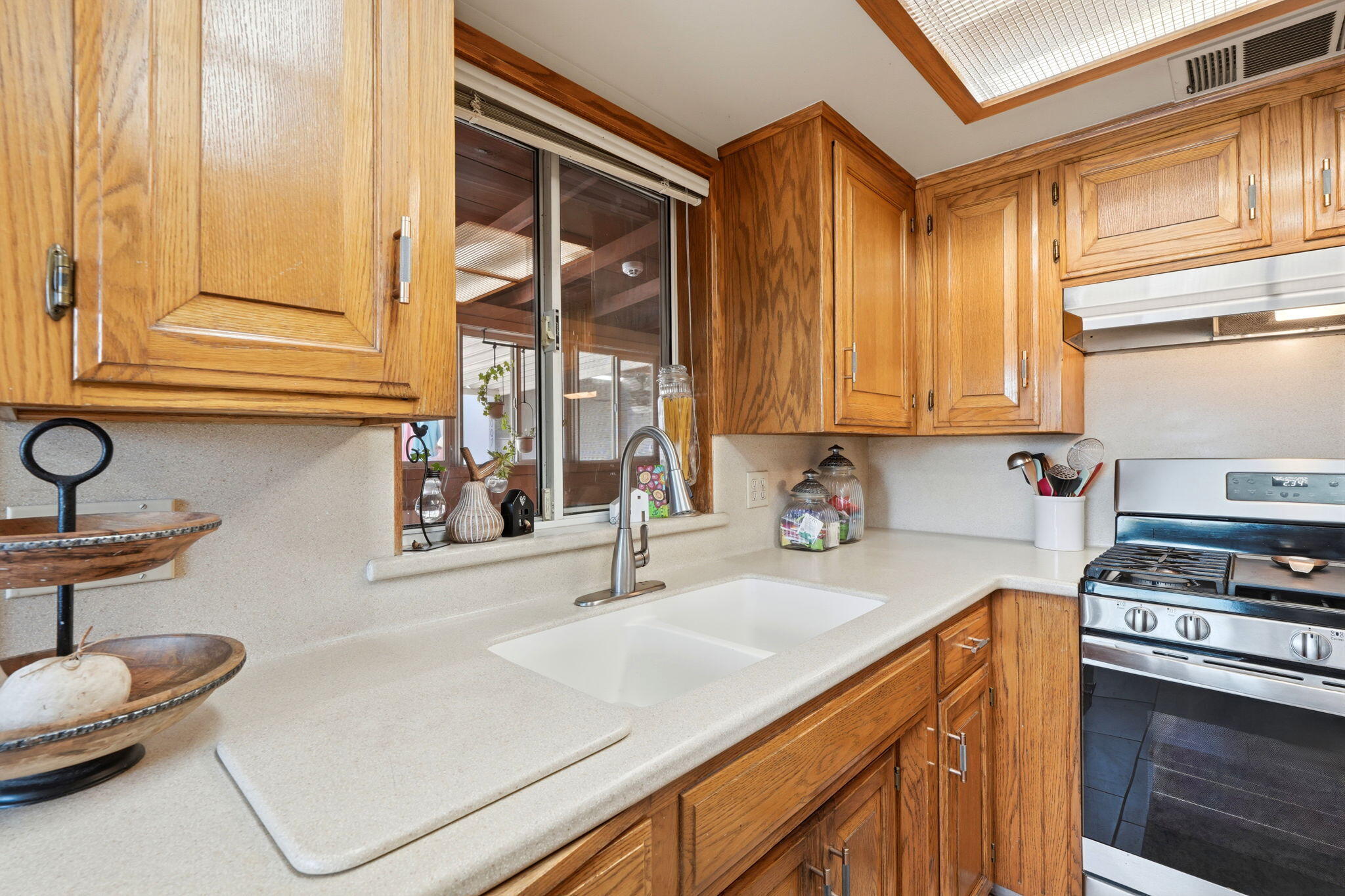 4007 W Myrtle Ave, Visalia, CA 93277