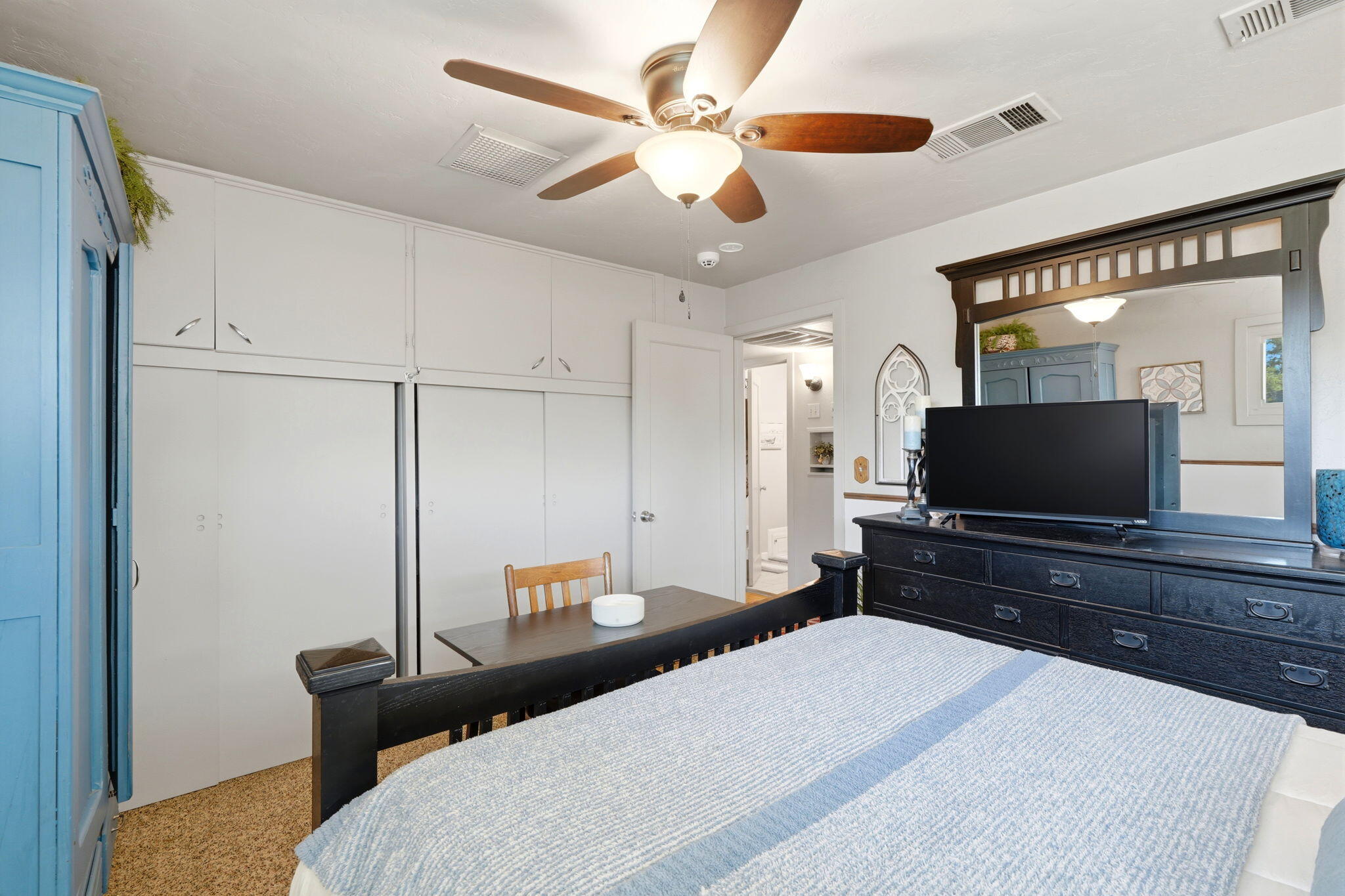 4007 W Myrtle Ave, Visalia, CA 93277