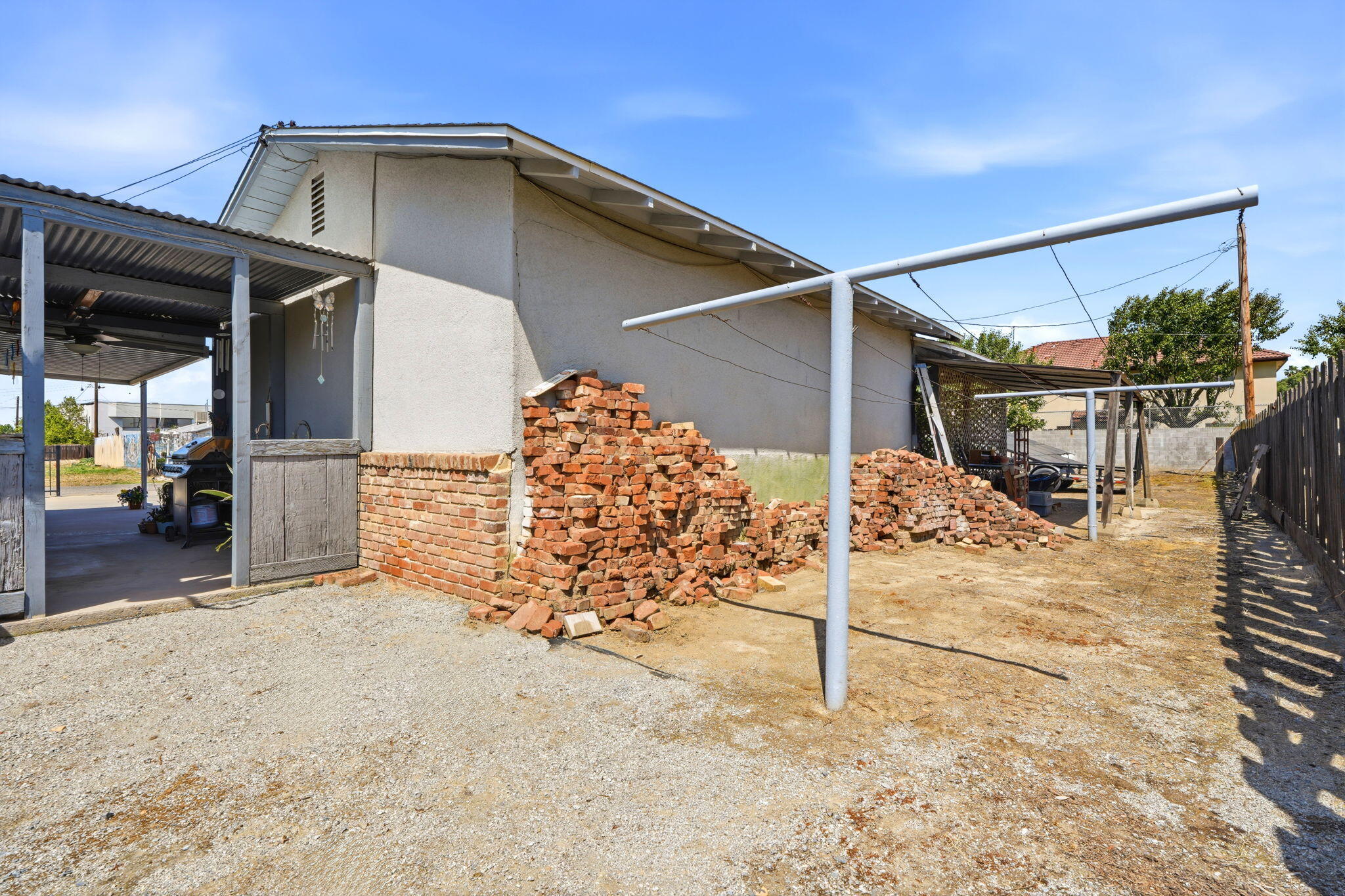 4007 W Myrtle Ave, Visalia, CA 93277