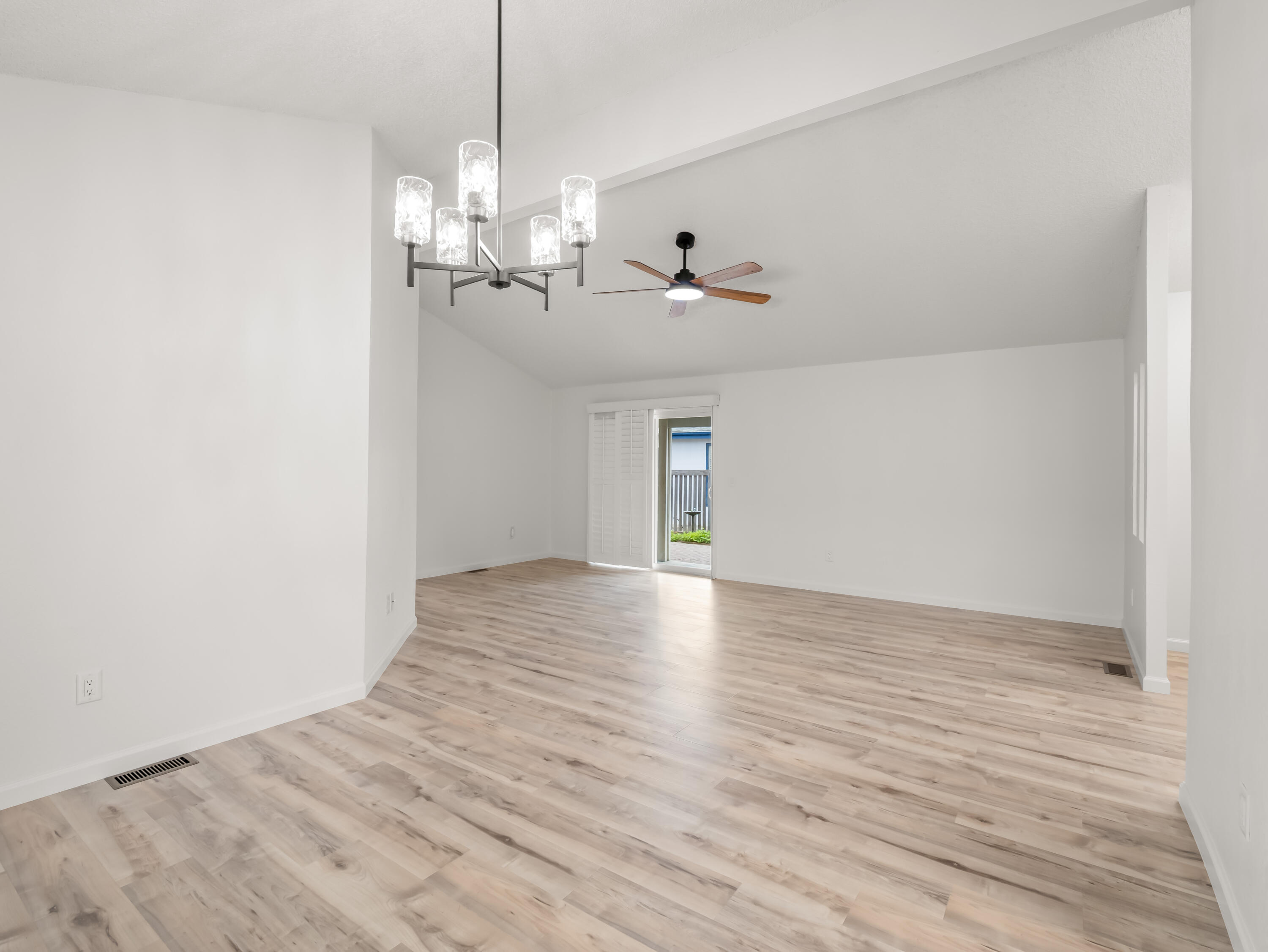 4648 S Terrace St, Visalia, CA 93277