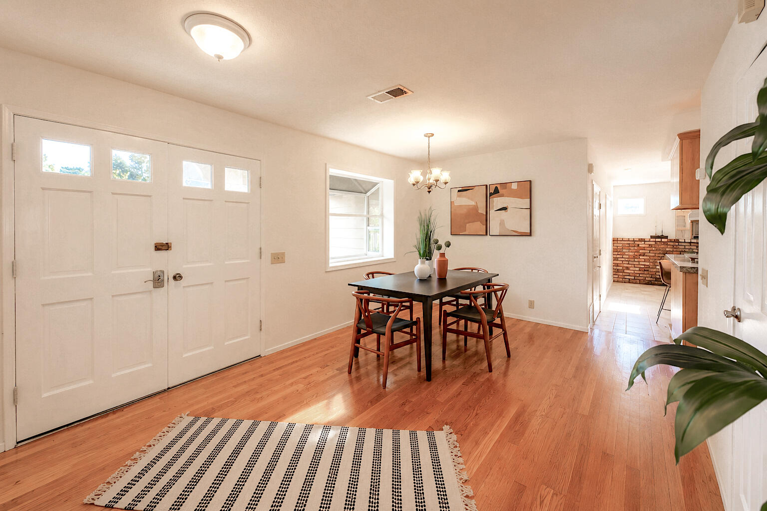 1150 3rd St #3rd, Gilroy, CA 95020