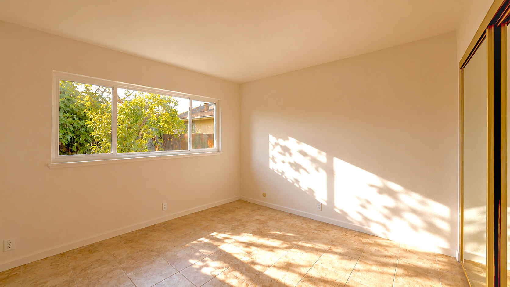 1150 3rd St #3rd, Gilroy, CA 95020