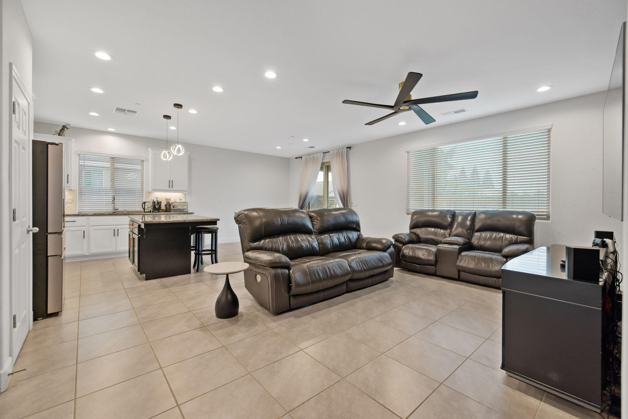 3430 S Kennedy St, Visalia, CA 93292