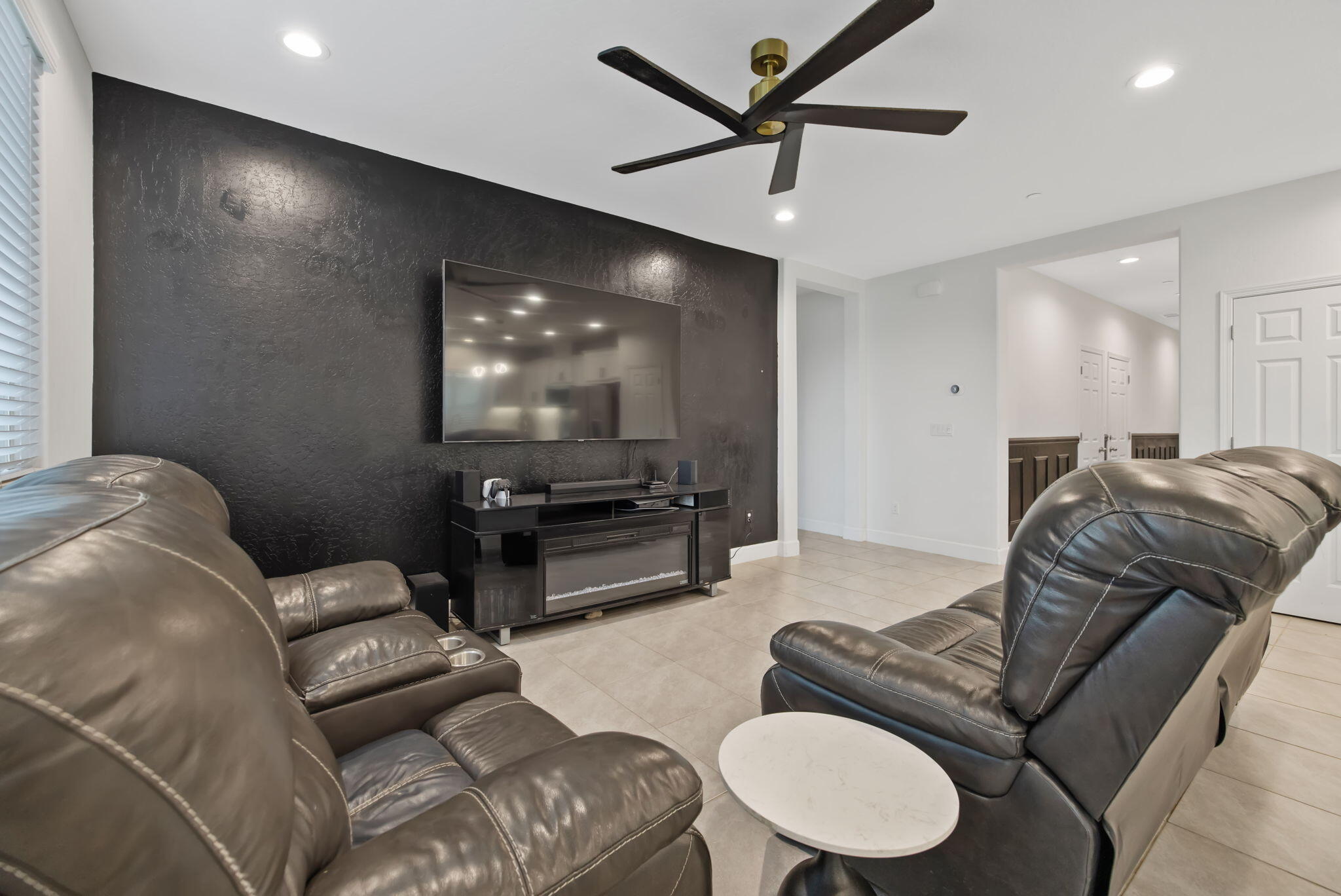 3430 S Kennedy St, Visalia, CA 93292