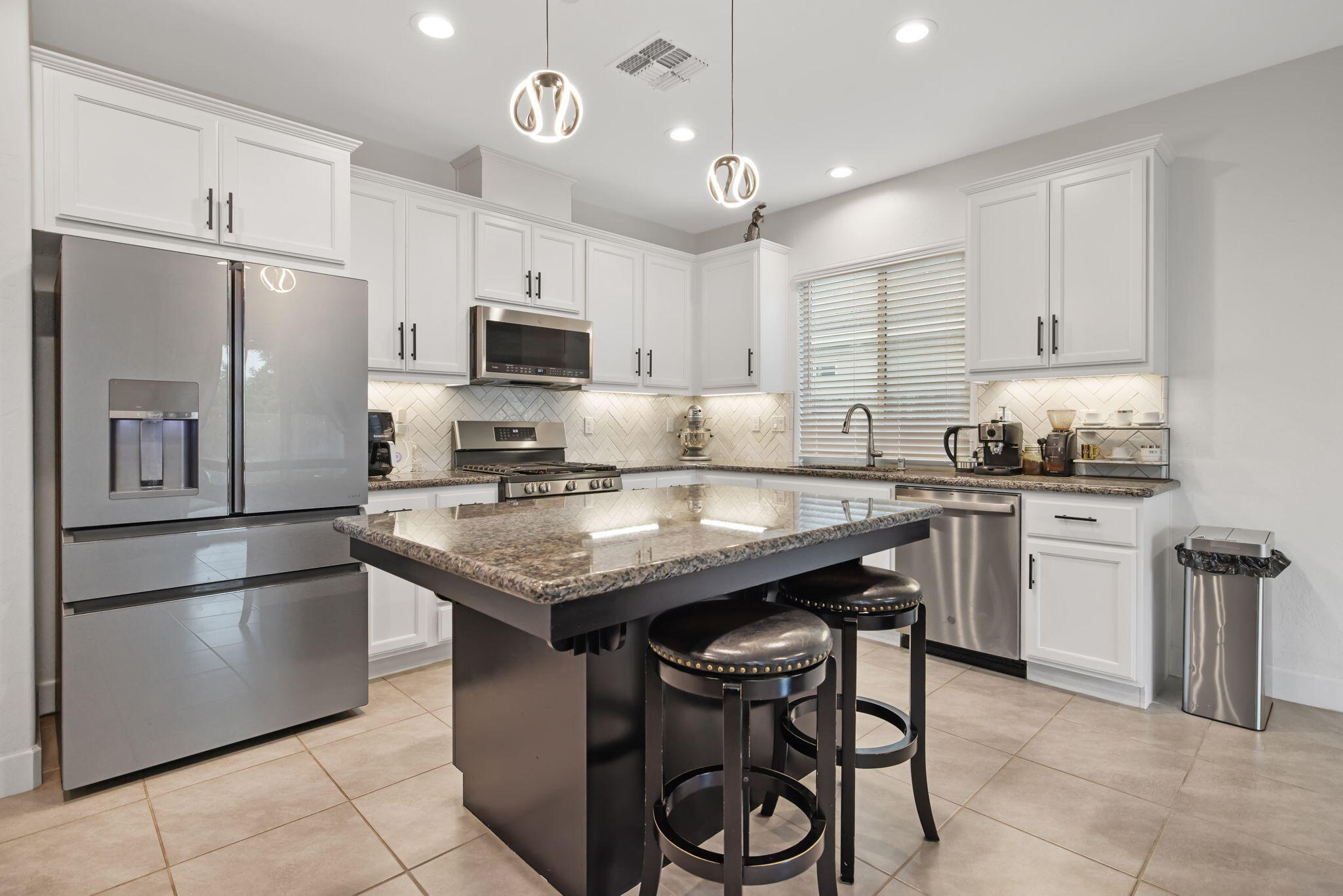 3430 S Kennedy St, Visalia, CA 93292