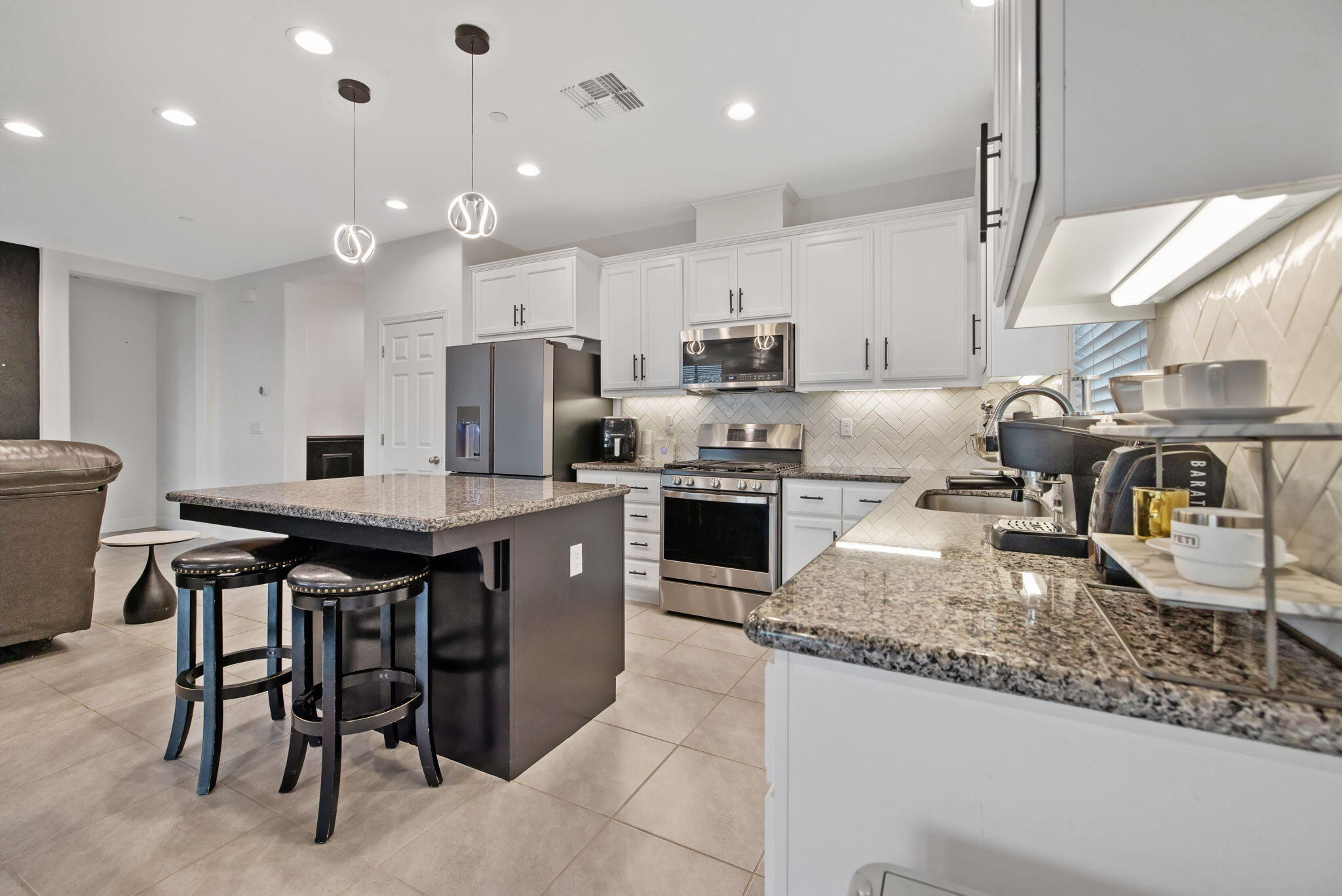 3430 S Kennedy St, Visalia, CA 93292