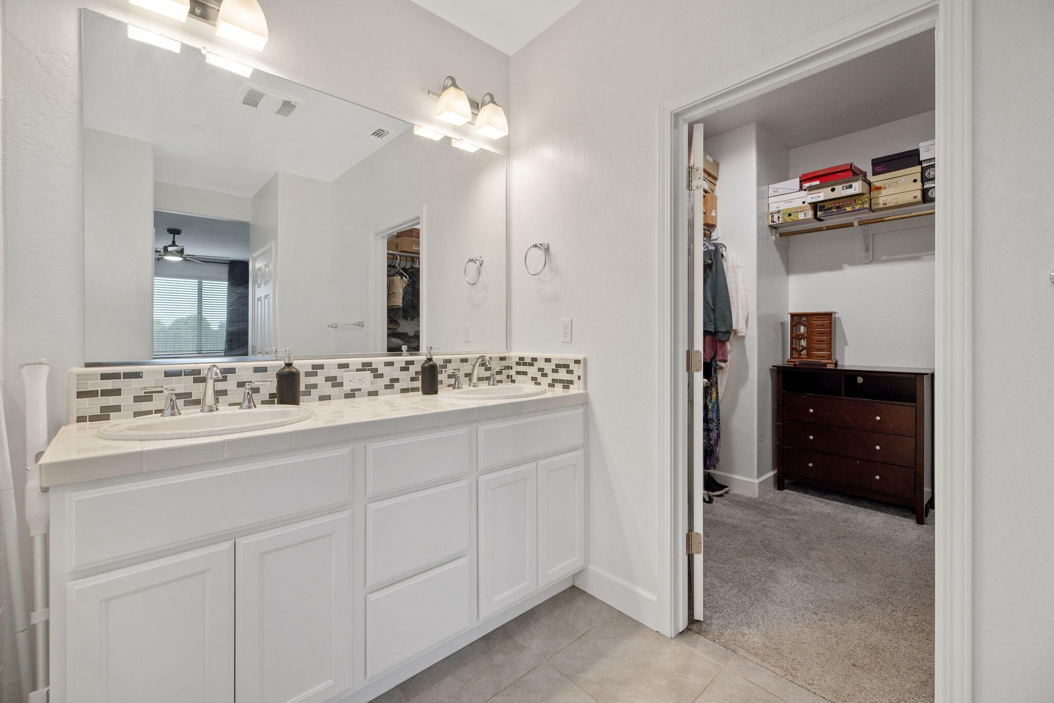3430 S Kennedy St, Visalia, CA 93292