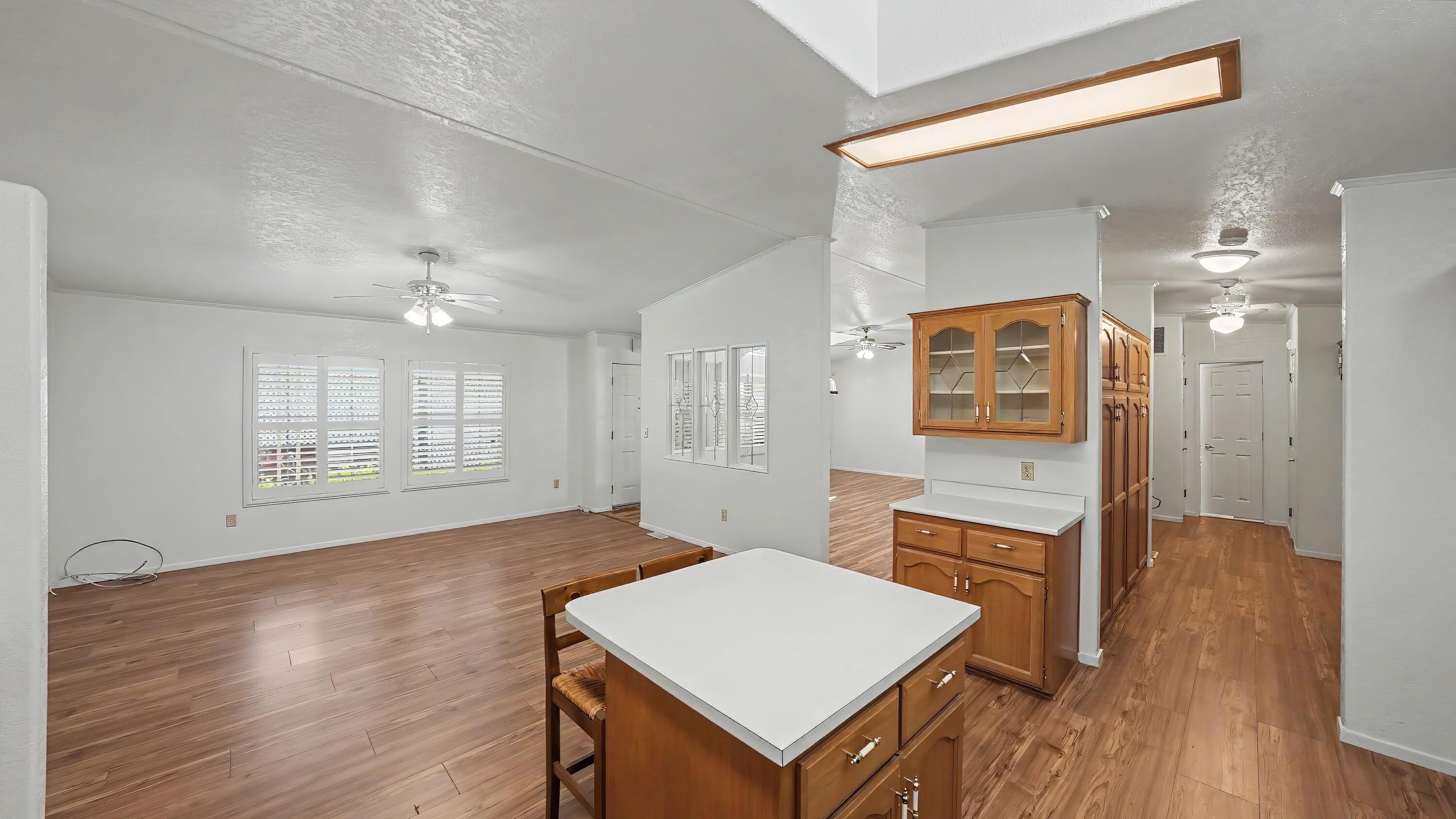 5209 W La Vida ##105, Visalia, CA 93277