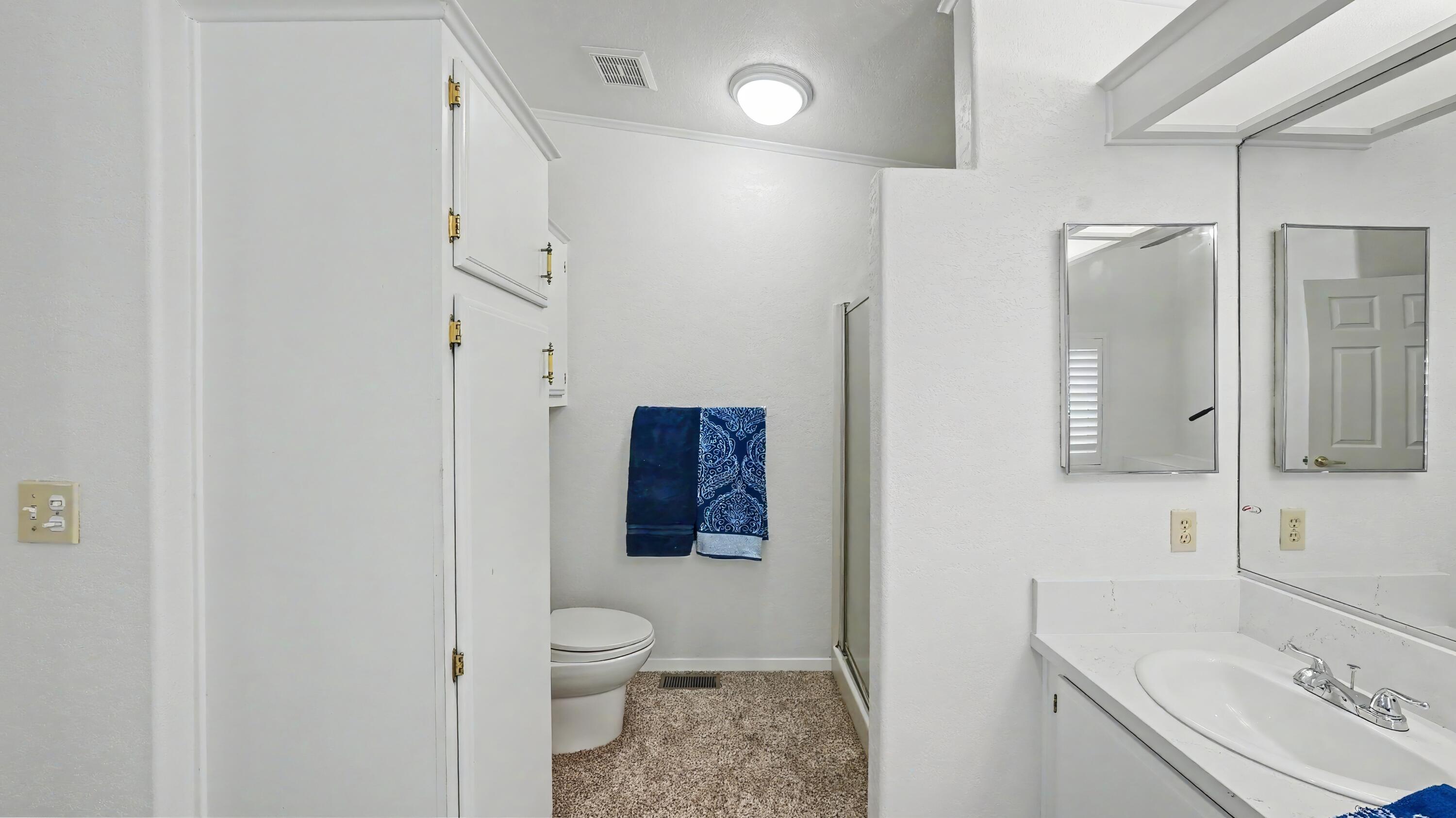 5209 W La Vida ##105, Visalia, CA 93277