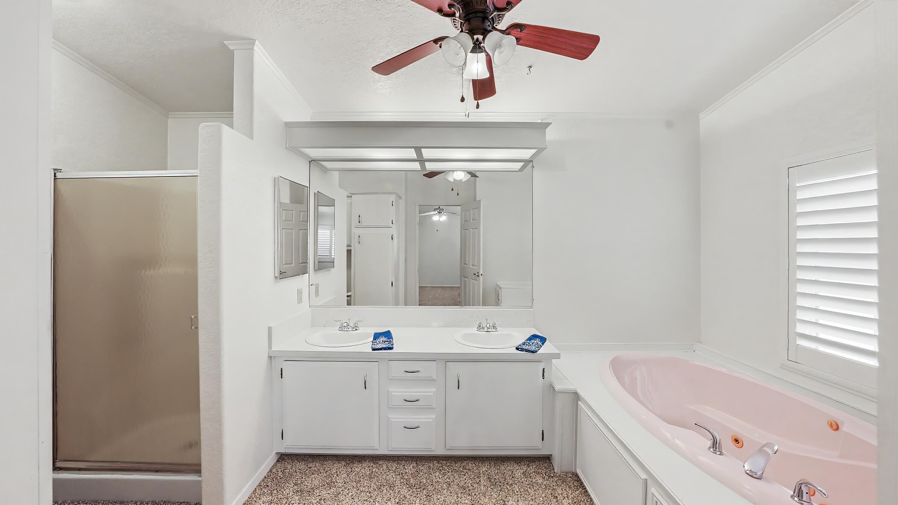 5209 W La Vida ##105, Visalia, CA 93277