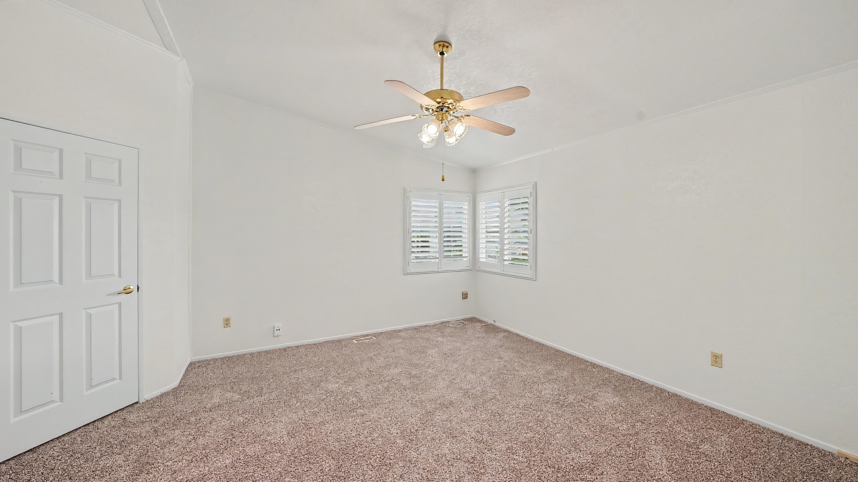5209 W La Vida ##105, Visalia, CA 93277
