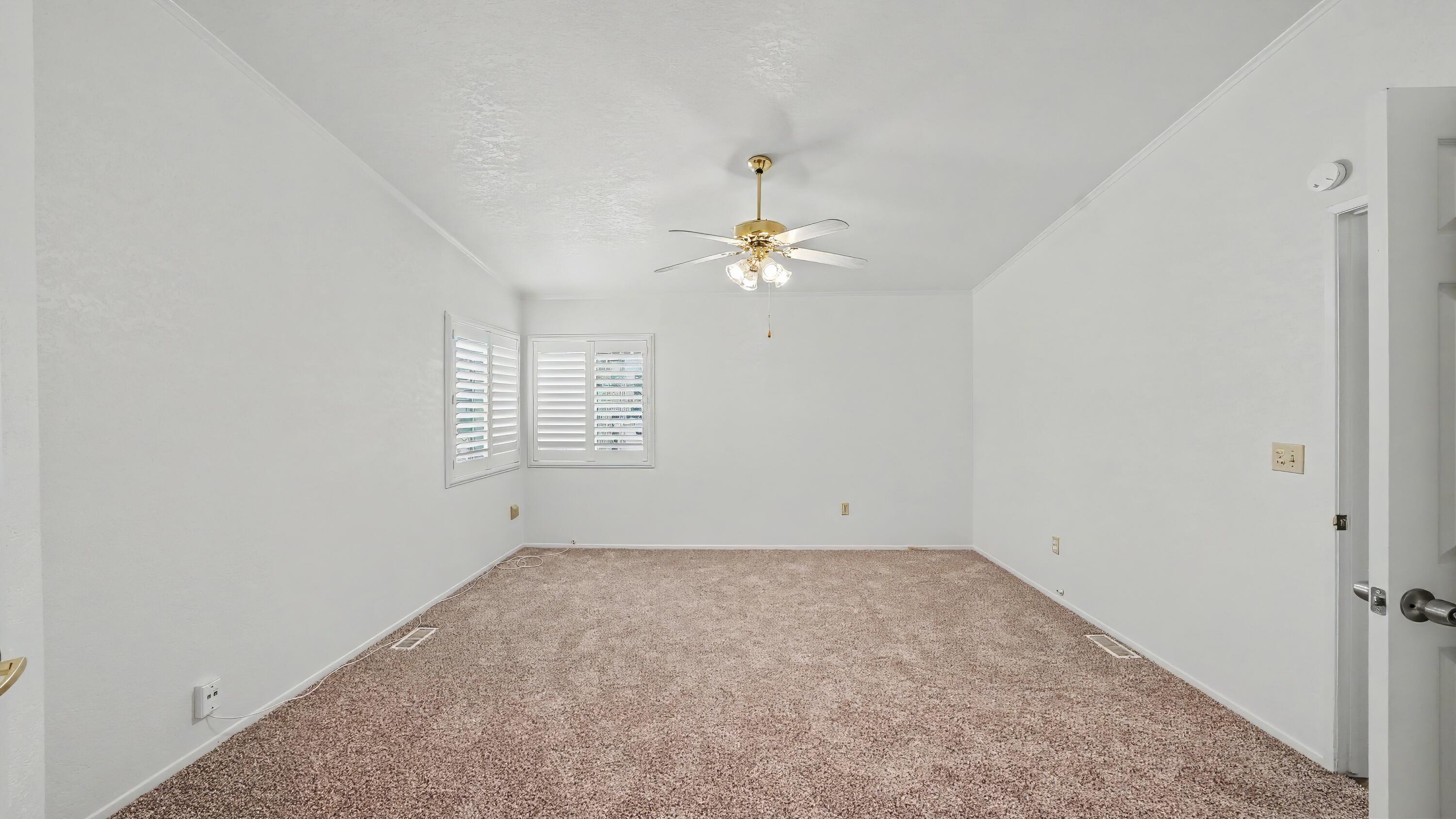 5209 W La Vida ##105, Visalia, CA 93277
