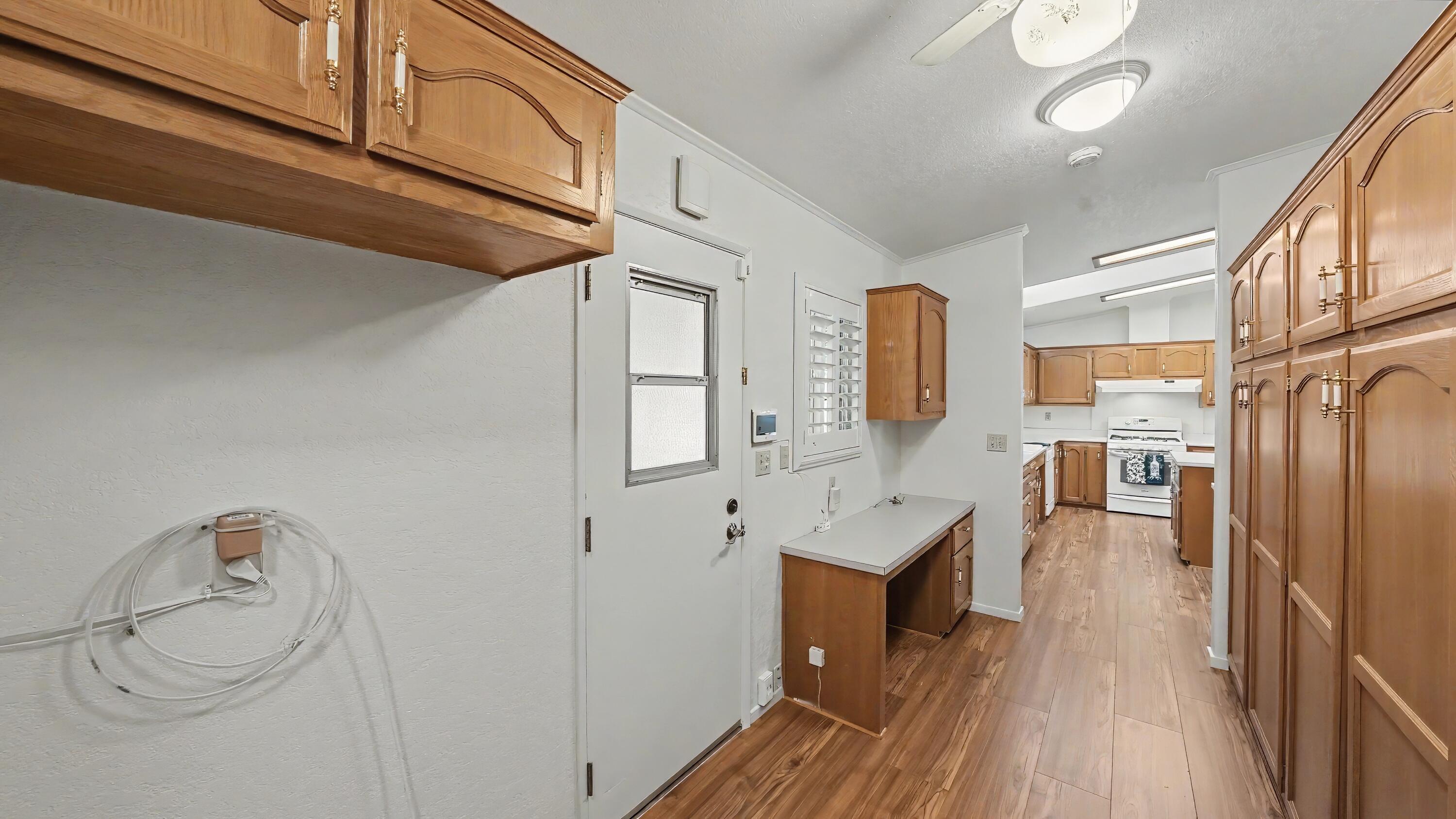 5209 W La Vida ##105, Visalia, CA 93277