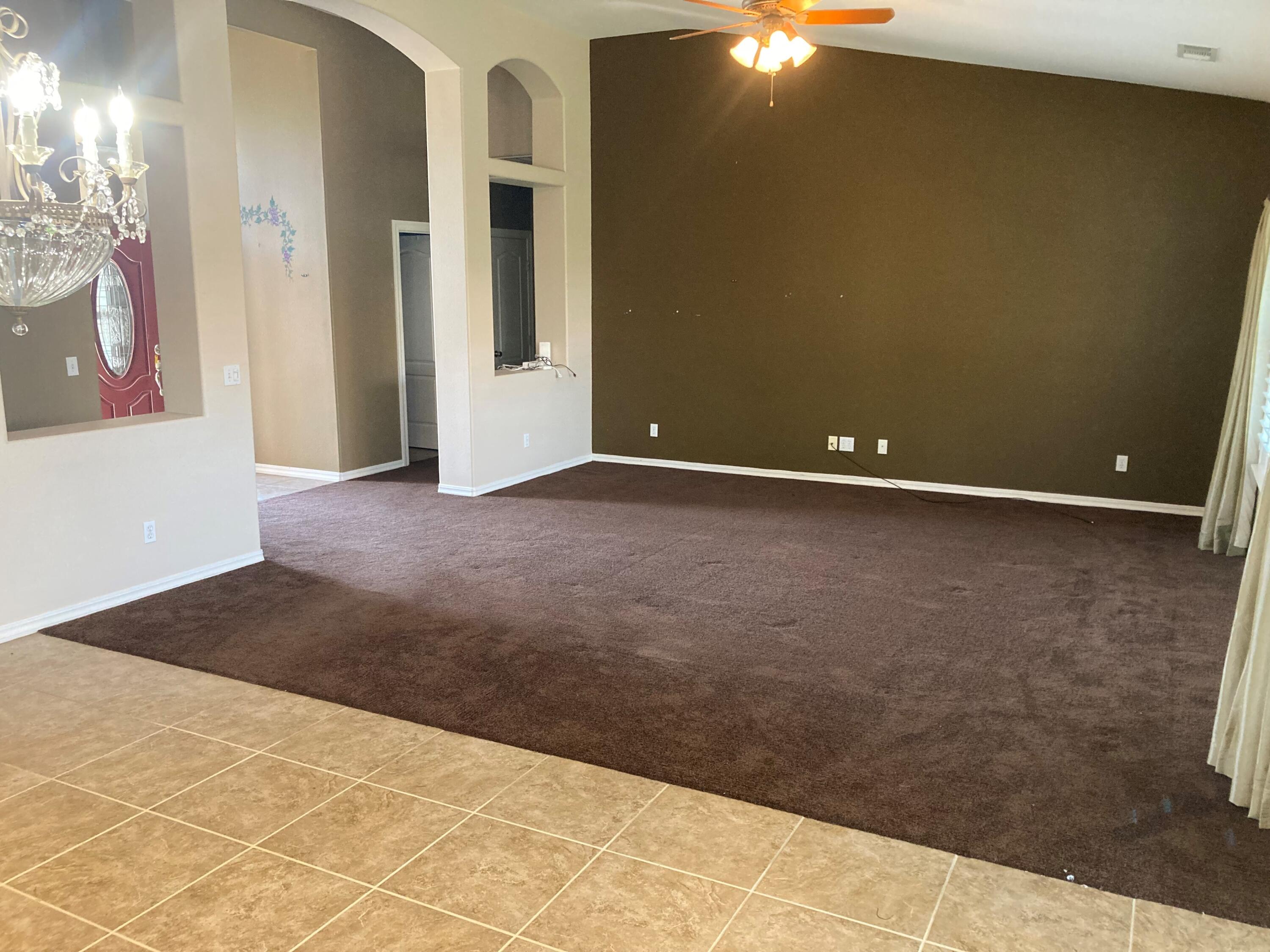 1988 Harvard Ave, Tulare, CA 93274