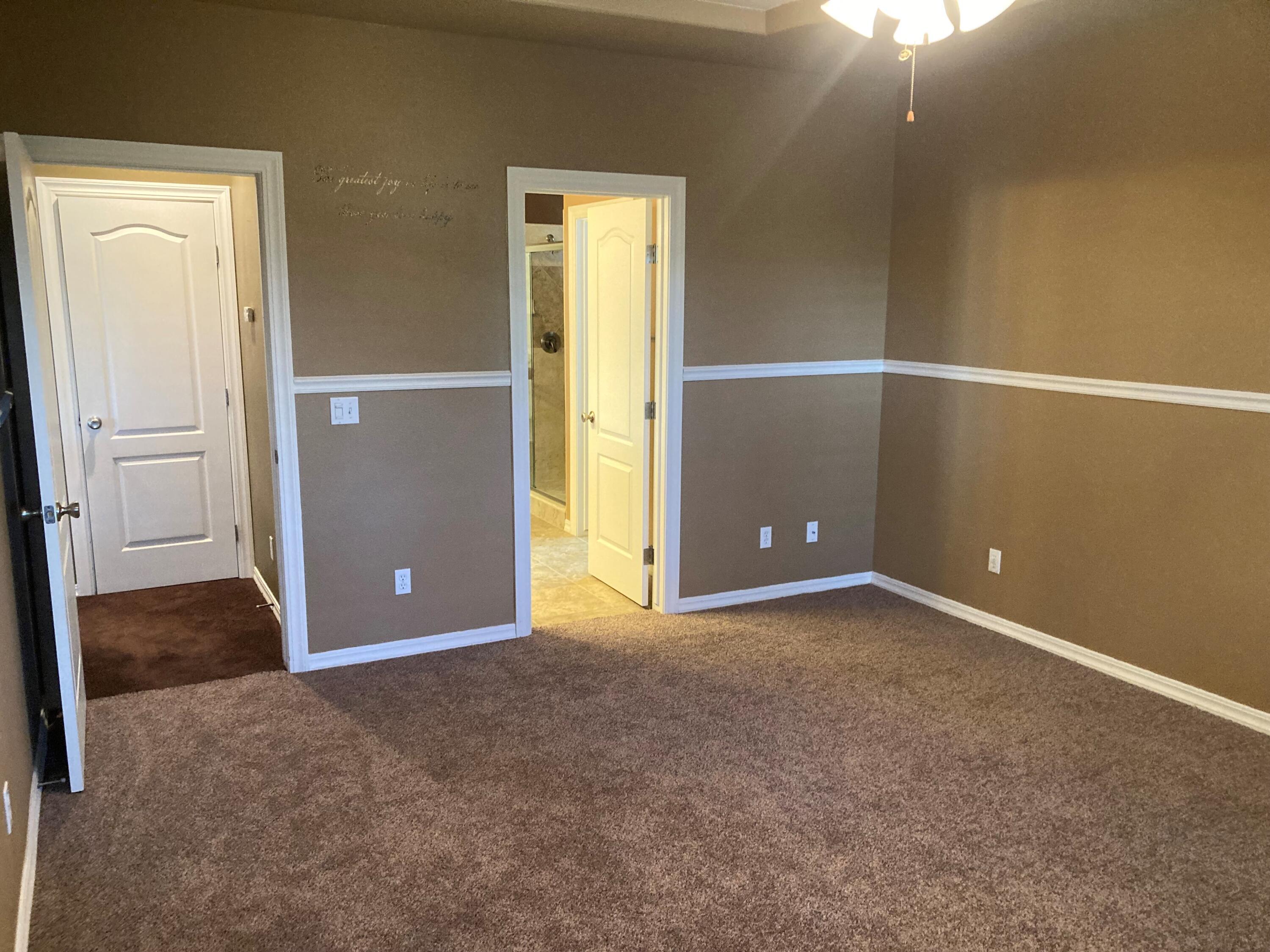 1988 Harvard Ave, Tulare, CA 93274