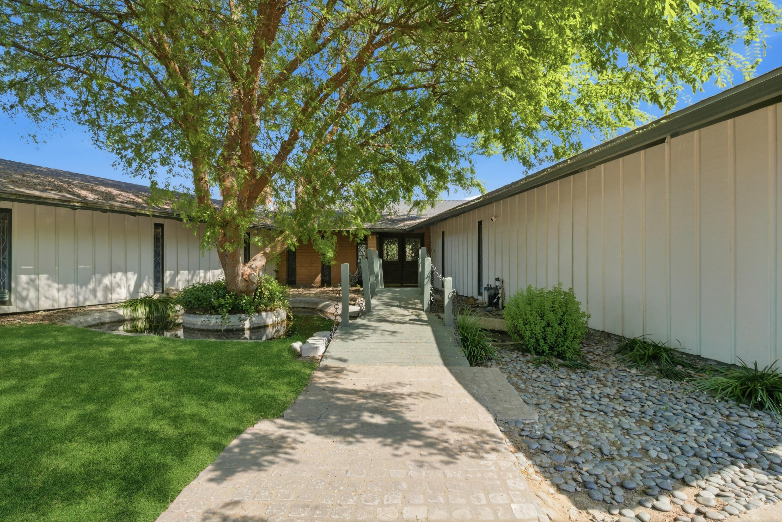 33295 Globe Dr, Springville, CA 93265