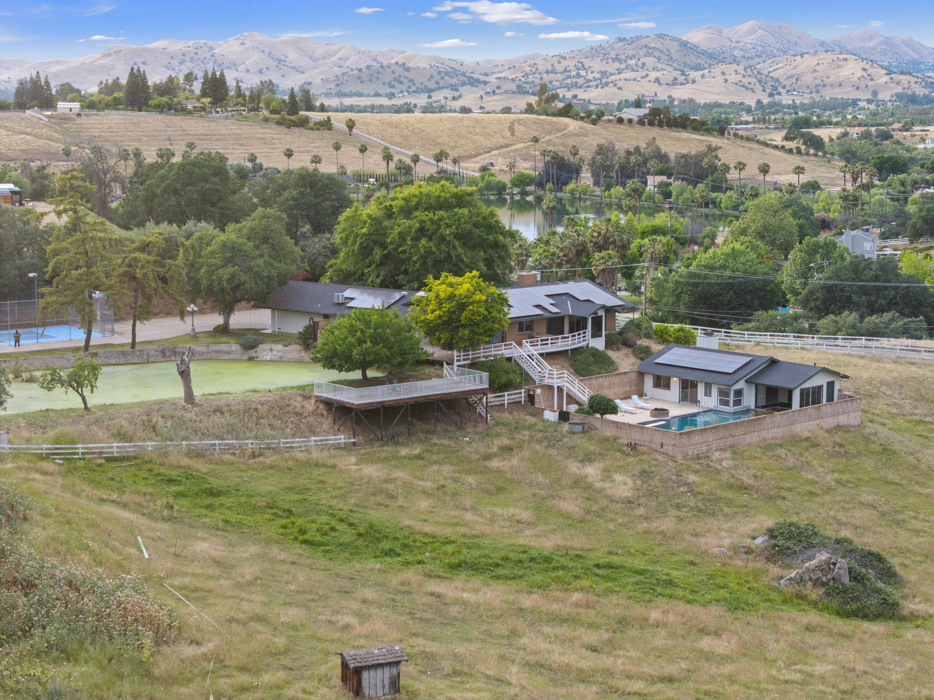33295 Globe Dr, Springville, CA 93265