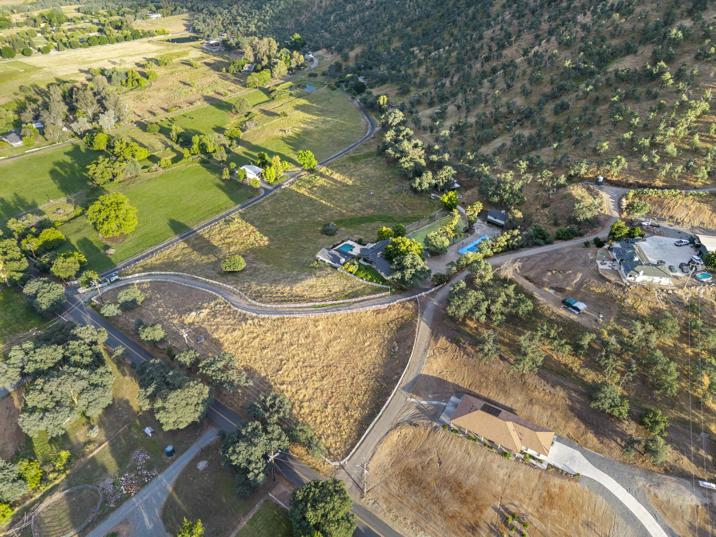33295 Globe Dr, Springville, CA 93265
