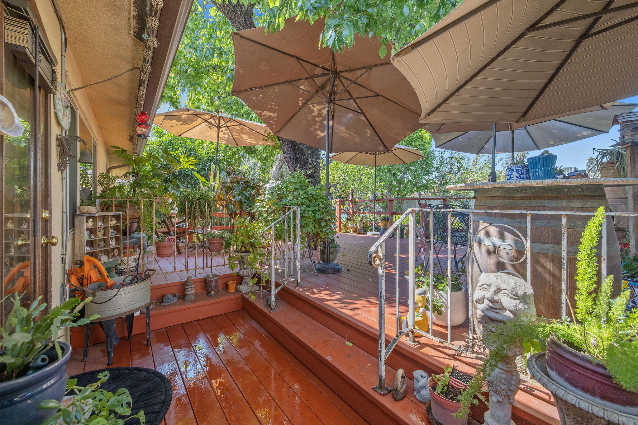 1009 S Rova Ct, Visalia, CA 93277
