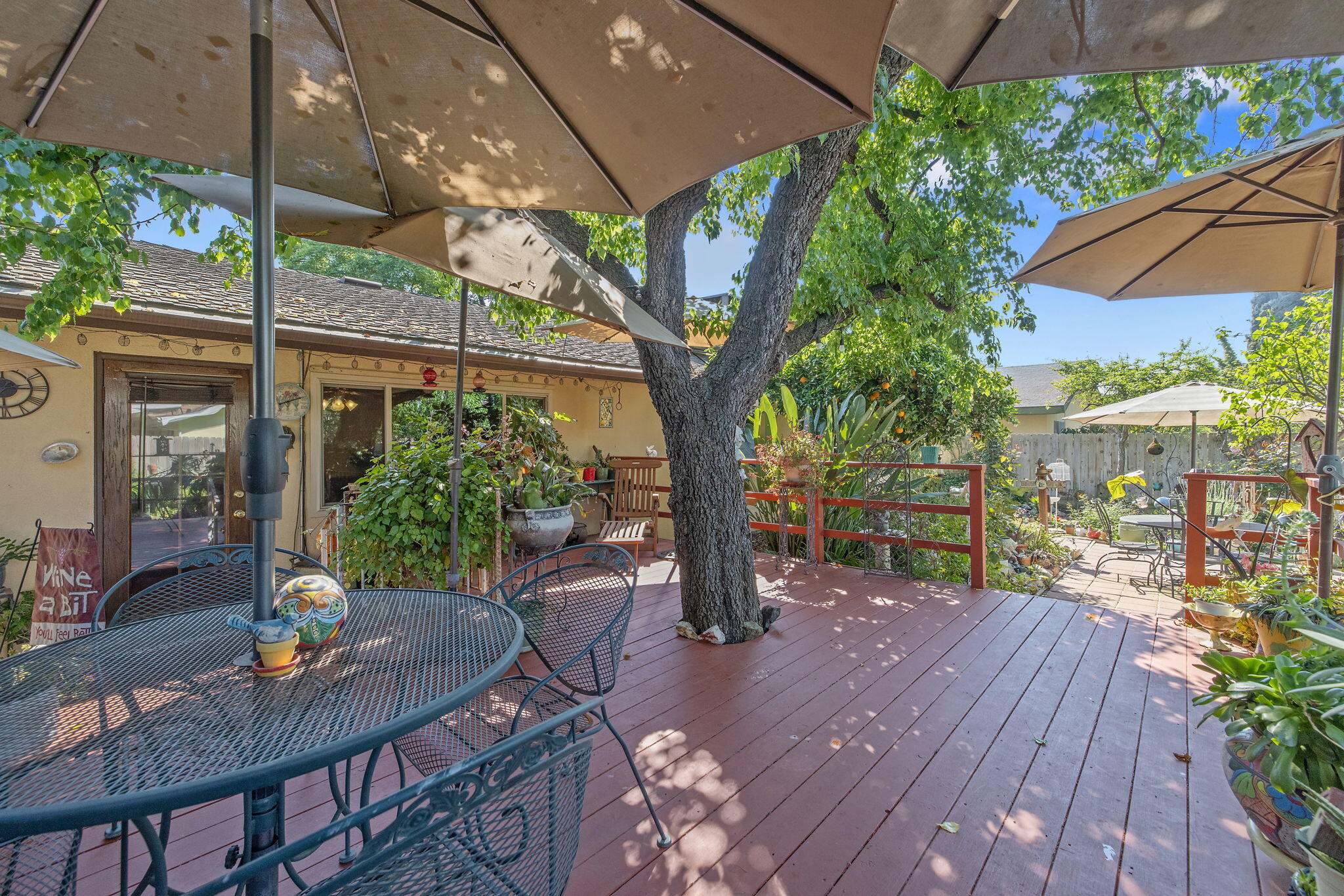 1009 S Rova Ct, Visalia, CA 93277