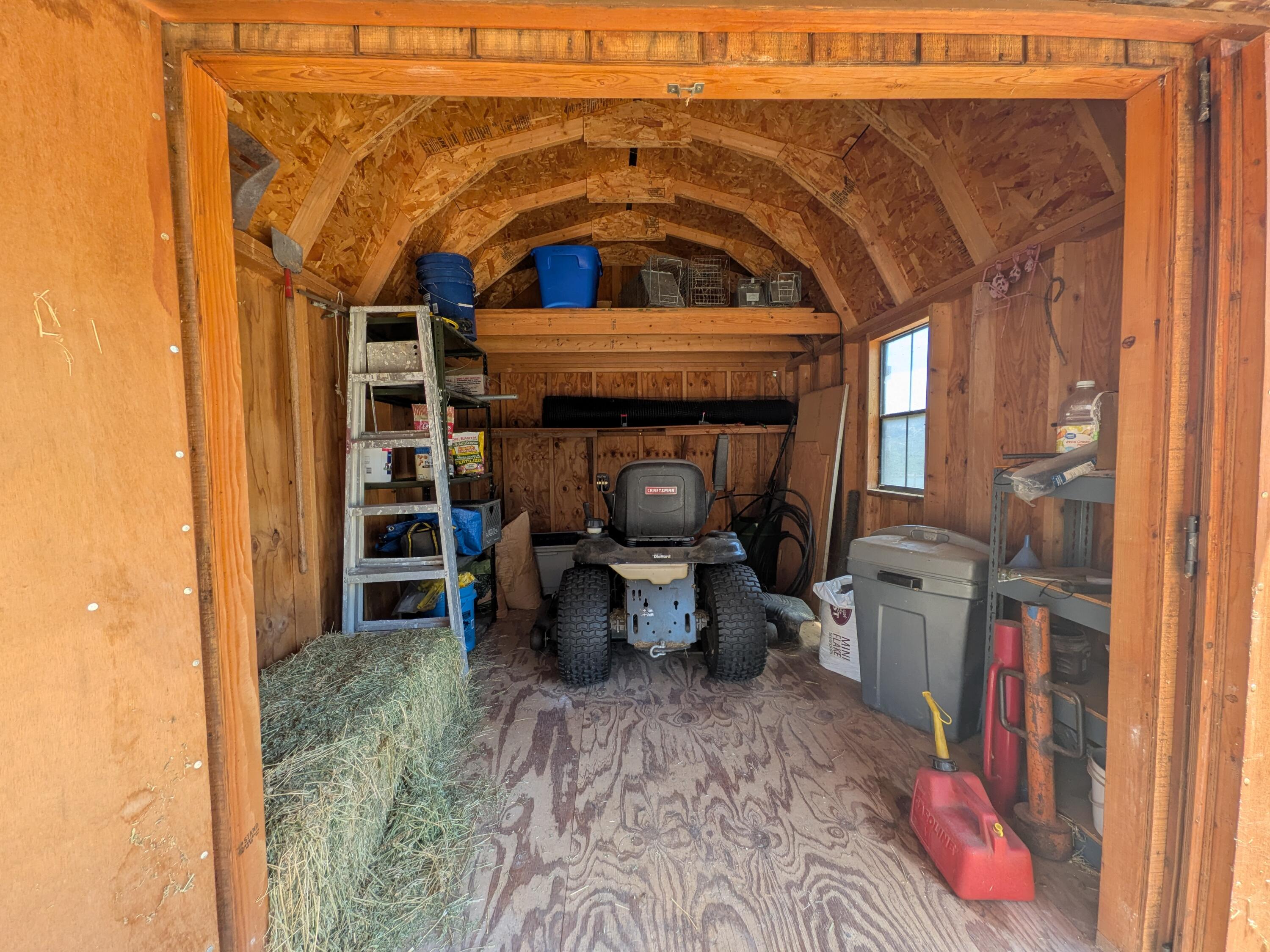 16440 Palomino Dr, Springville, CA 93265