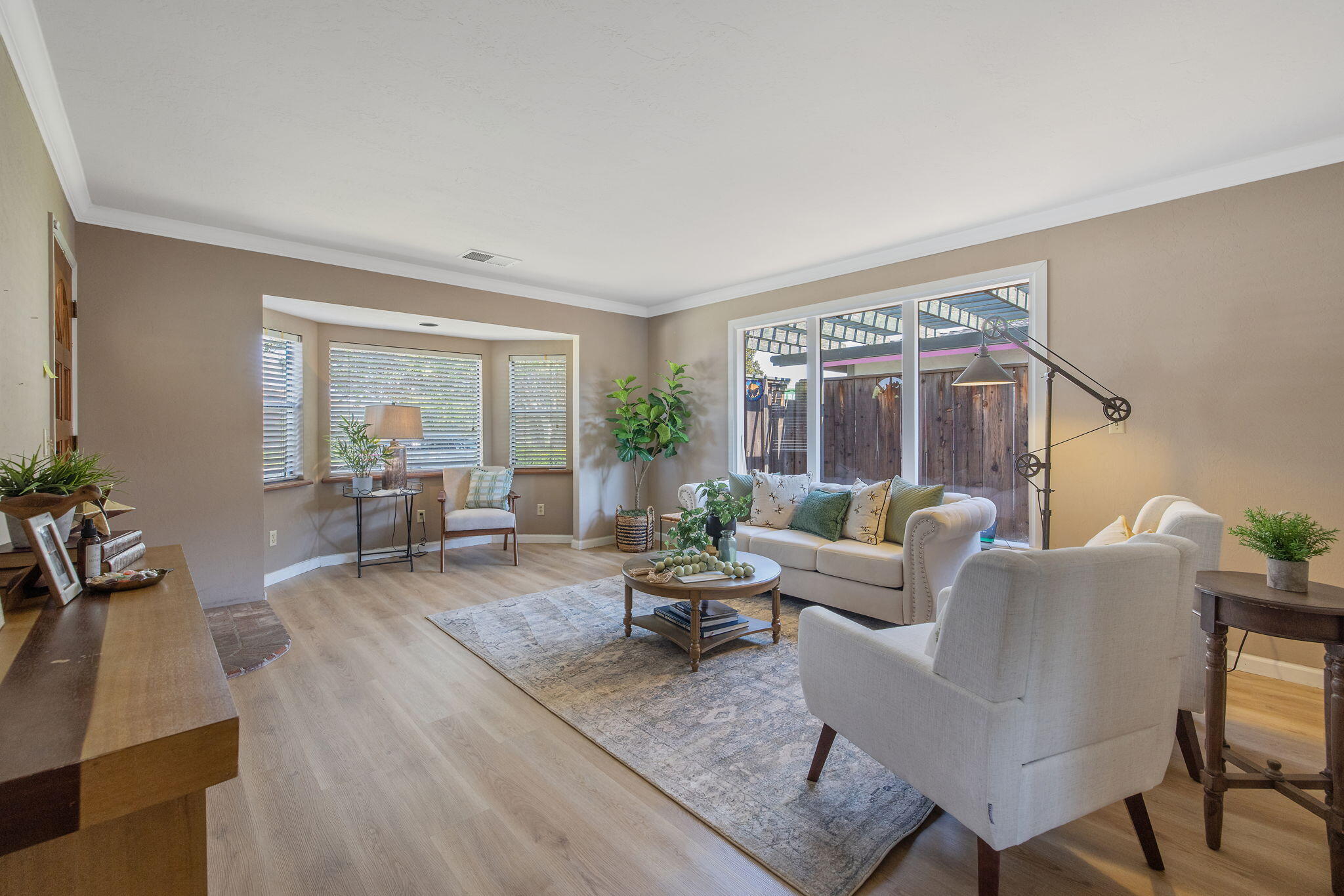 1475 N Westside St, Porterville, CA 93257