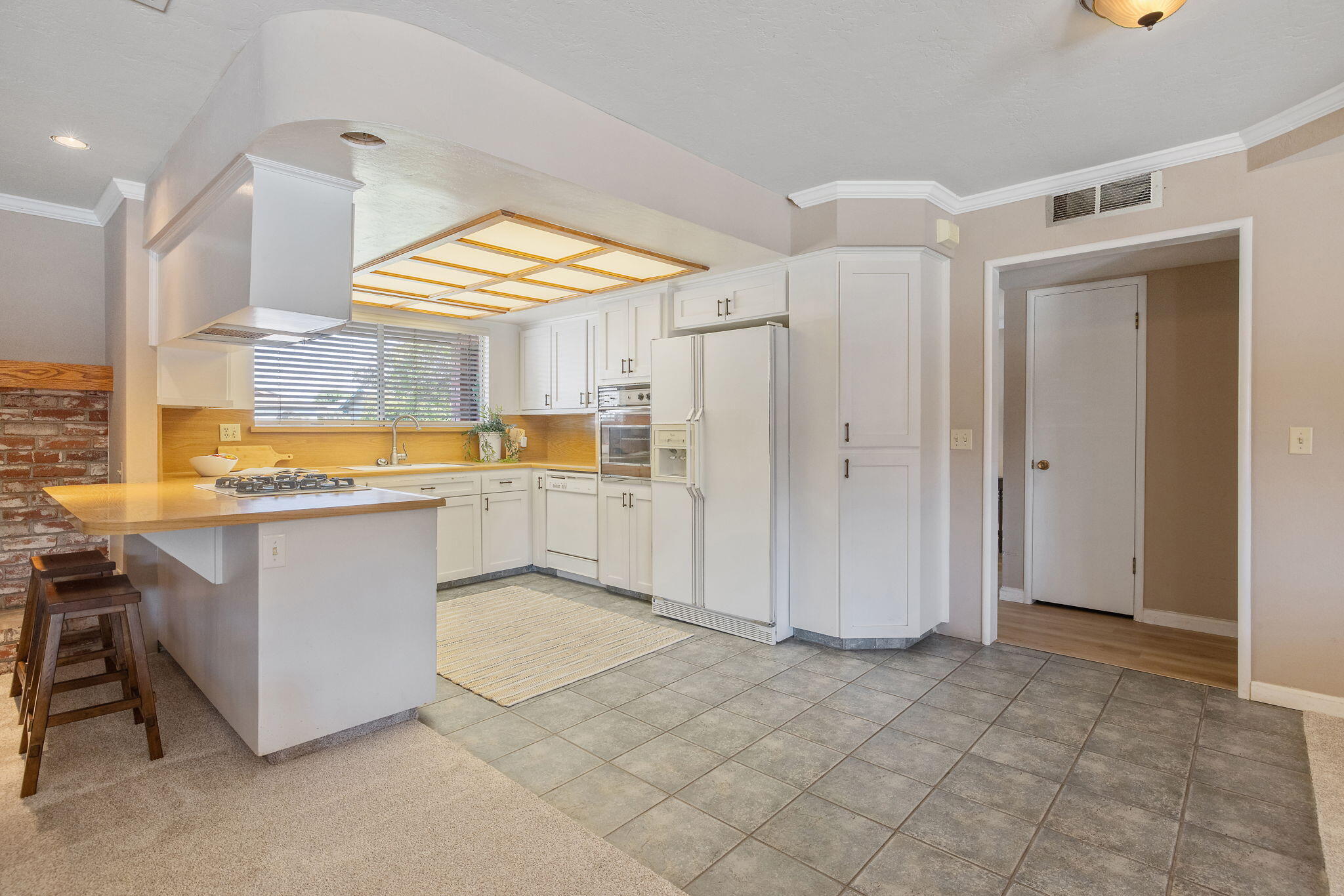 1475 N Westside St, Porterville, CA 93257