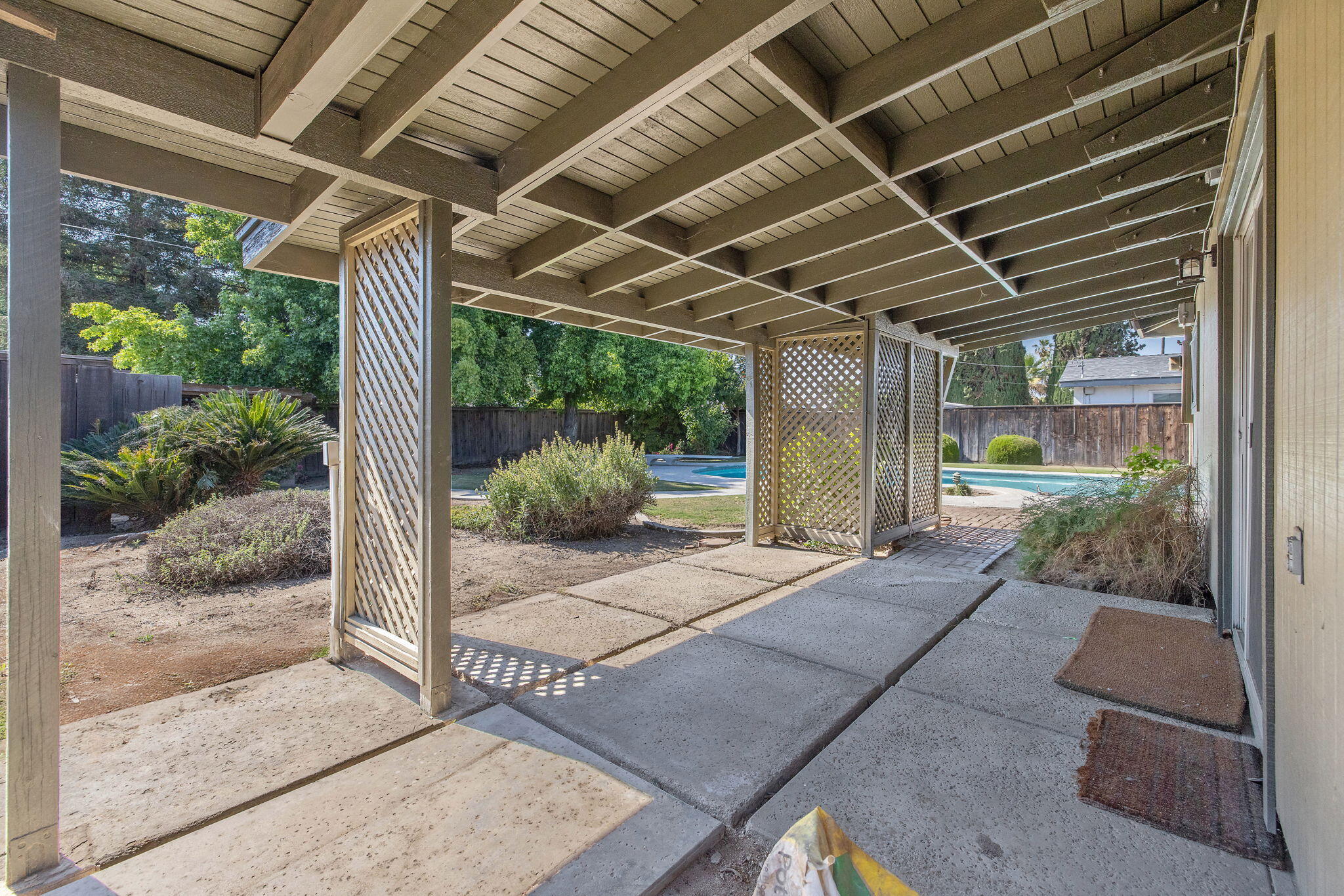 1475 N Westside St, Porterville, CA 93257