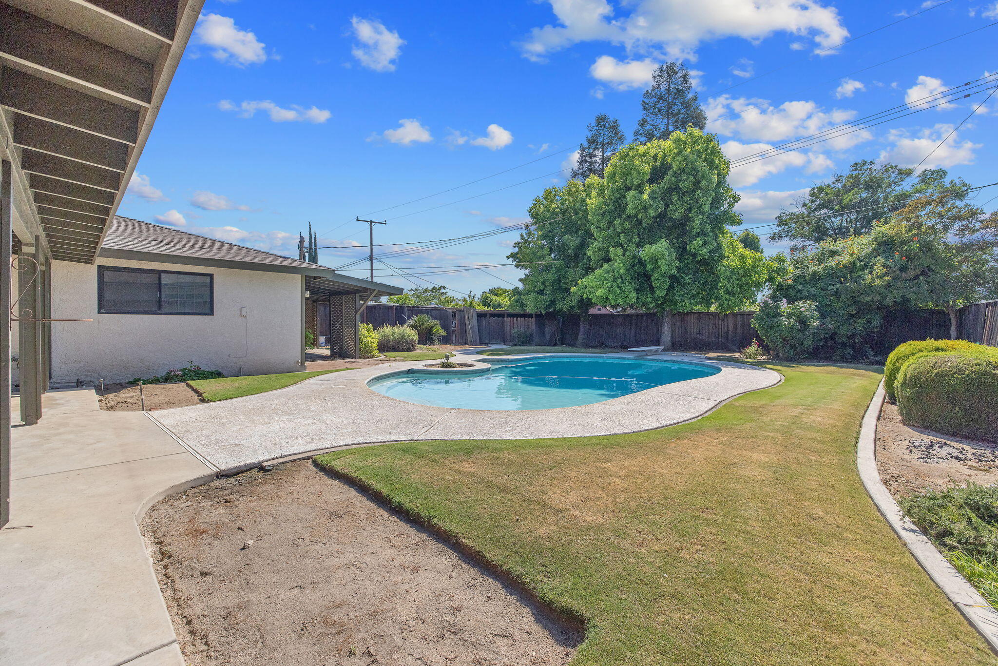 1475 N Westside St, Porterville, CA 93257