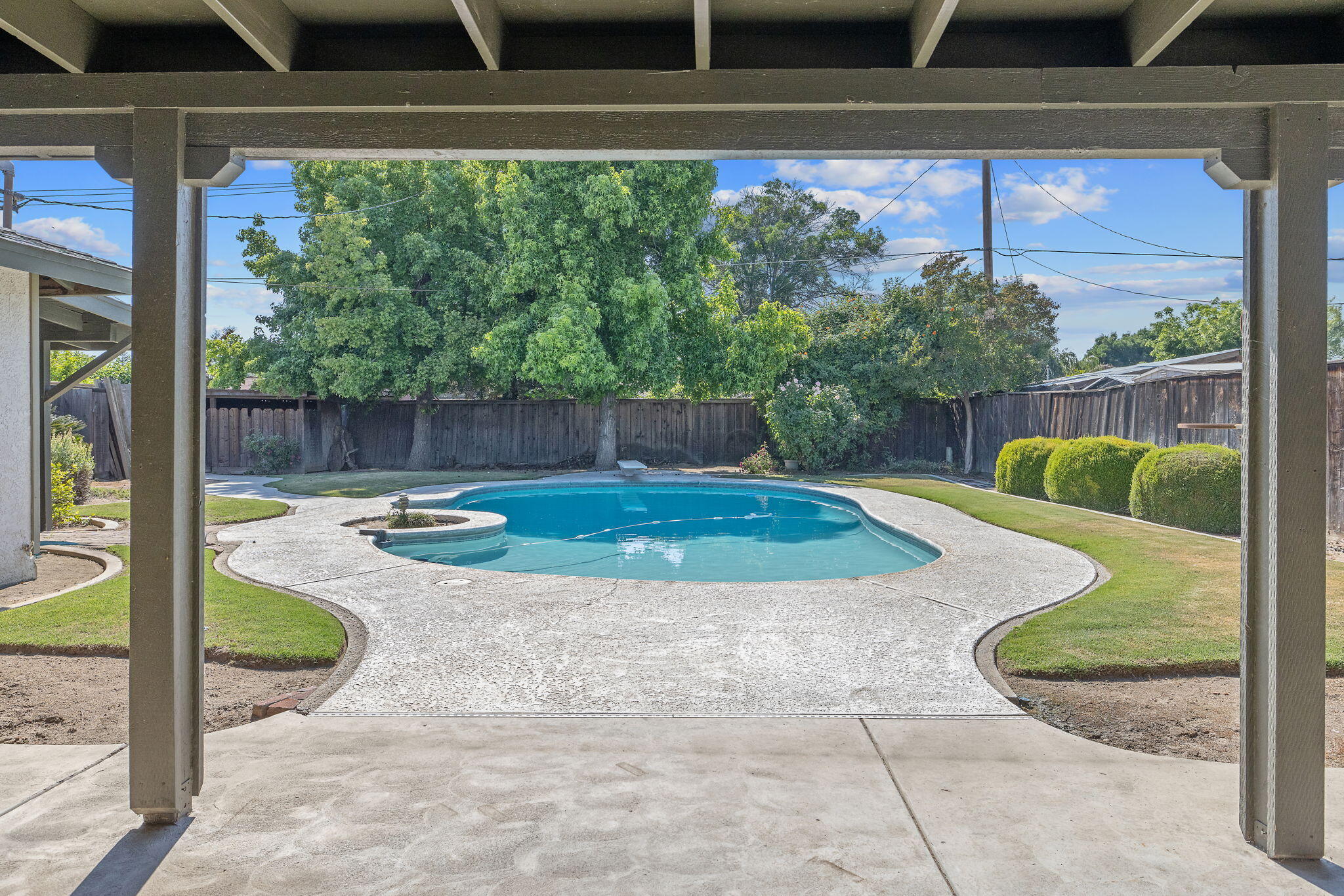 1475 N Westside St, Porterville, CA 93257