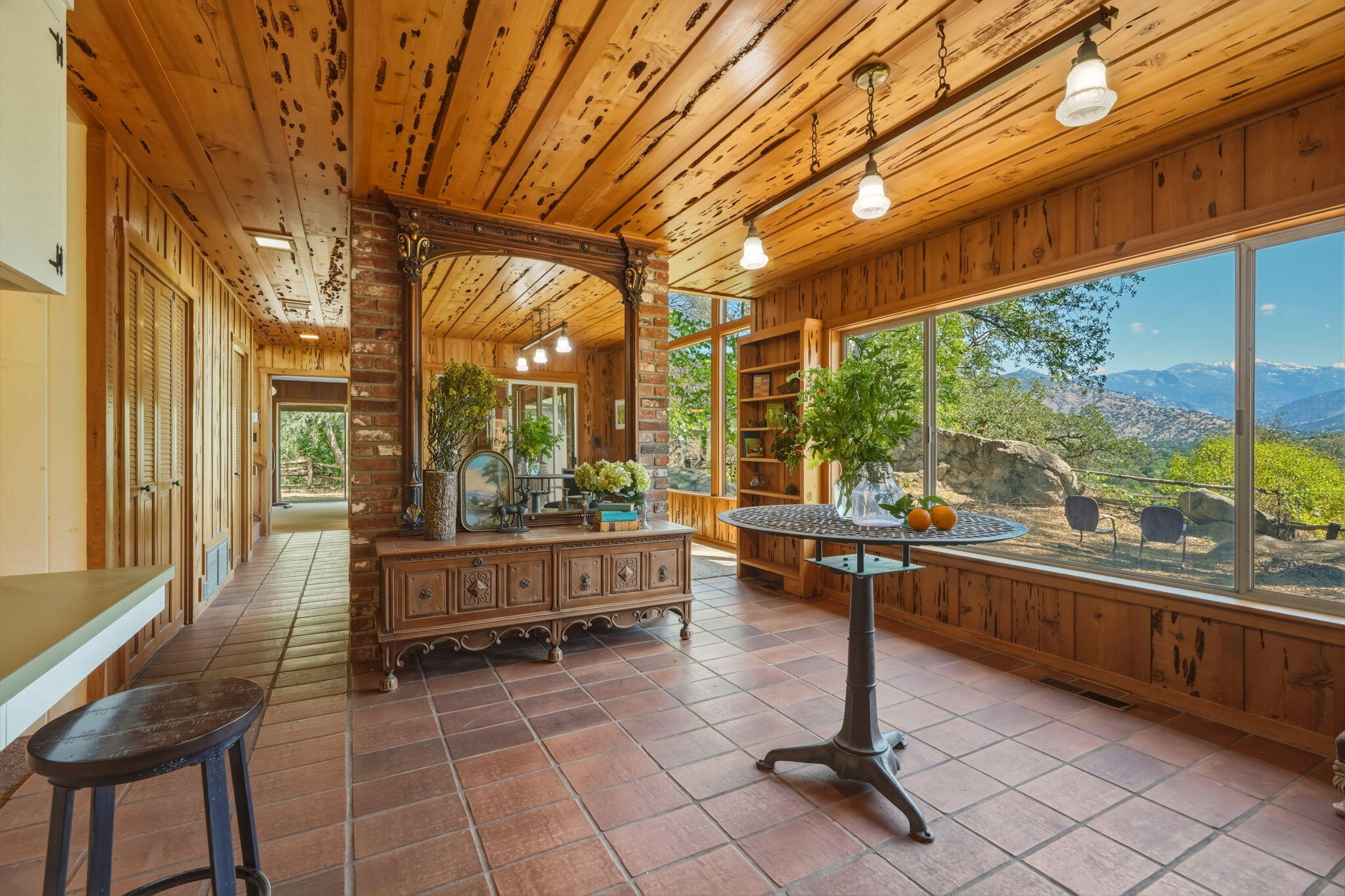 41855 North Fork Dr, Three Rivers, CA 93271