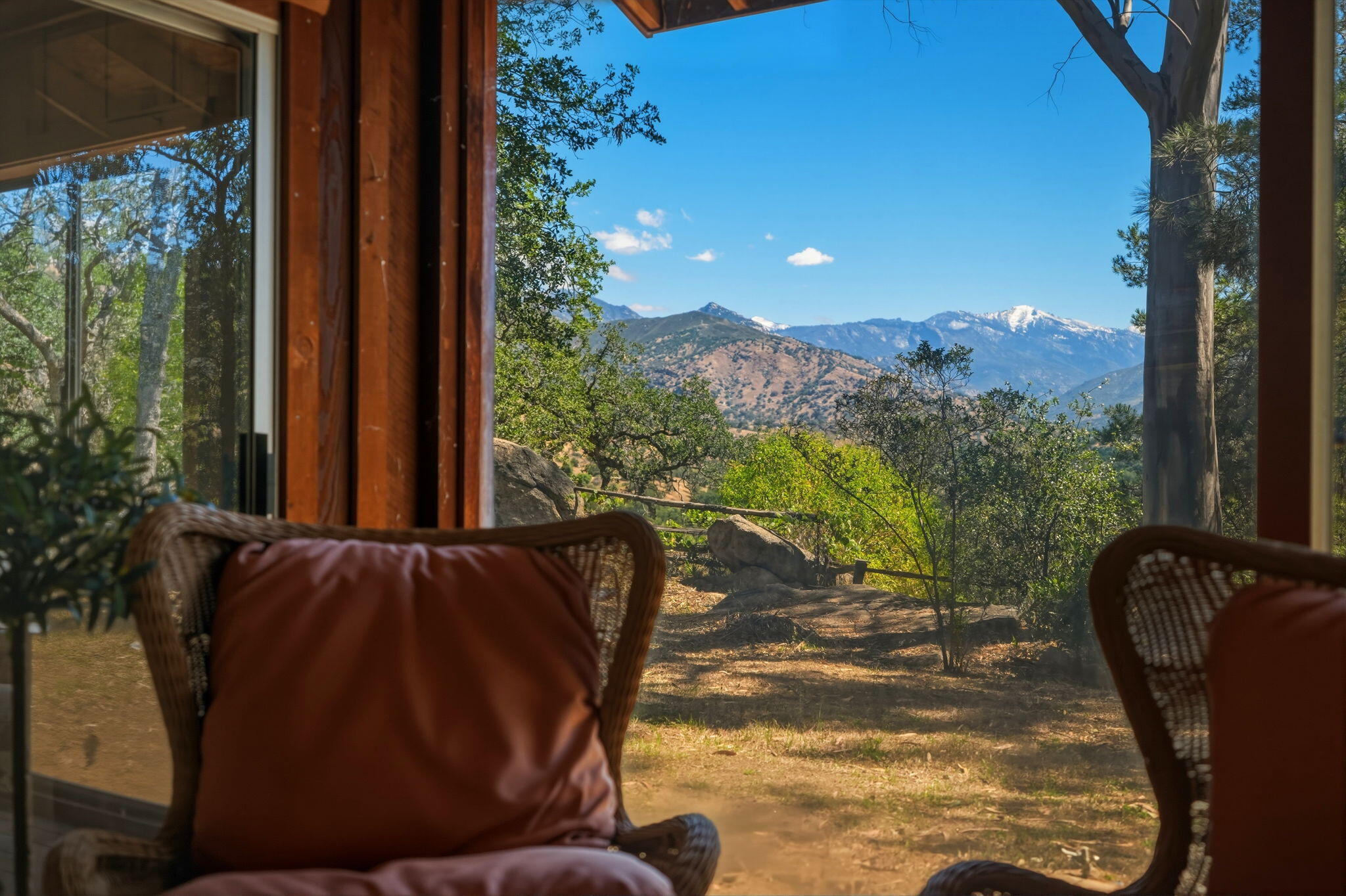 41855 North Fork Dr, Three Rivers, CA 93271