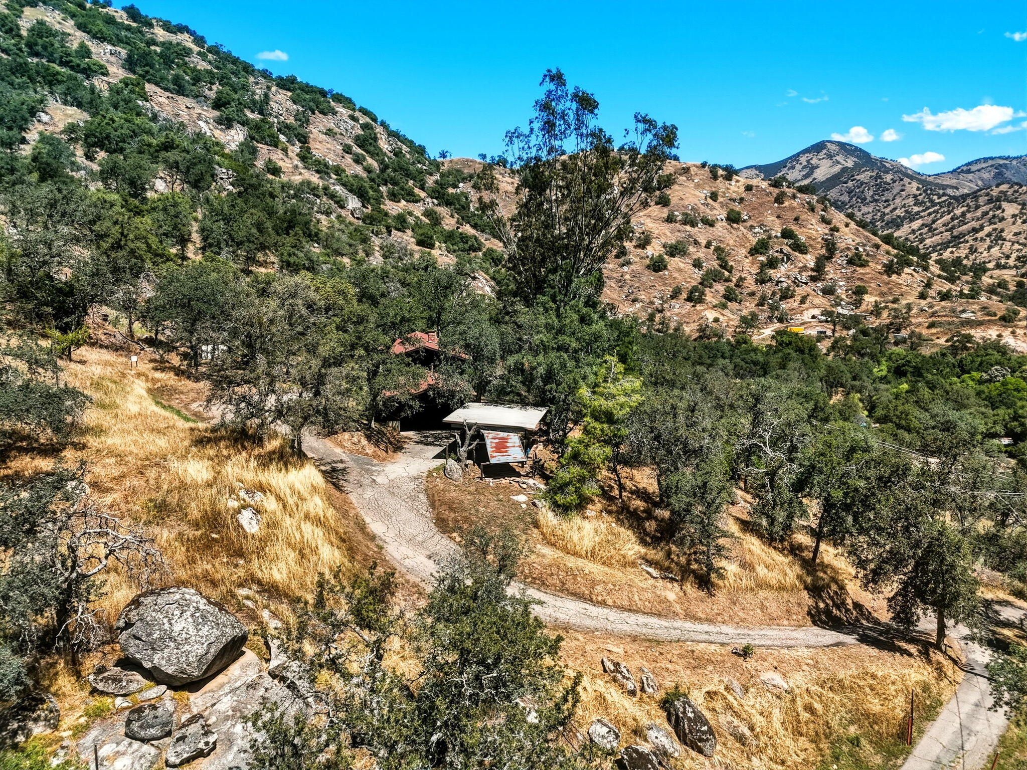 41855 North Fork Dr, Three Rivers, CA 93271