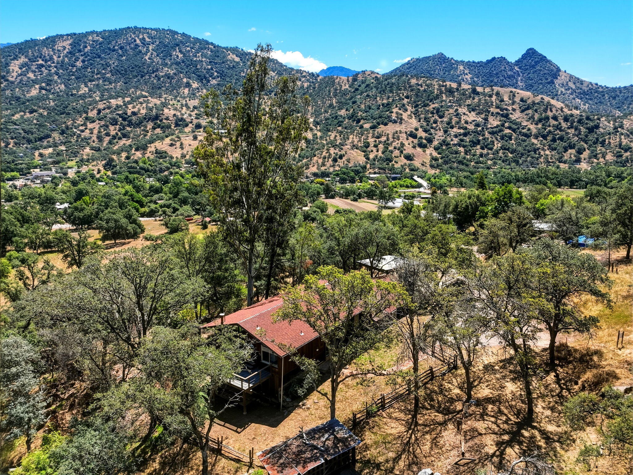 41855 North Fork Dr, Three Rivers, CA 93271