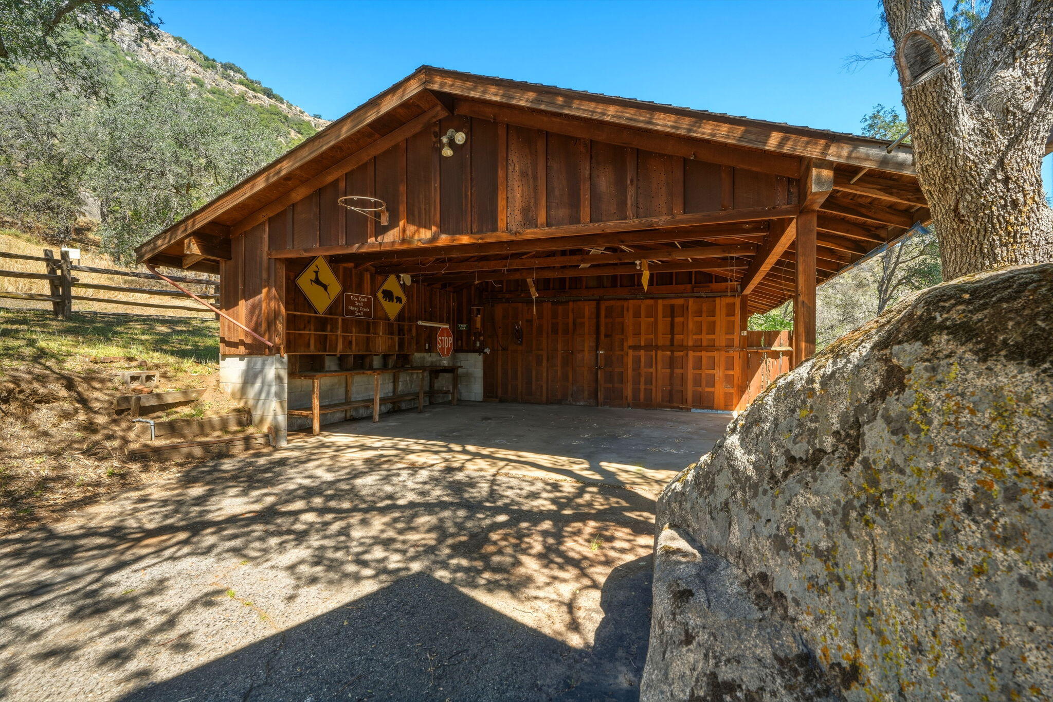 41855 North Fork Dr, Three Rivers, CA 93271