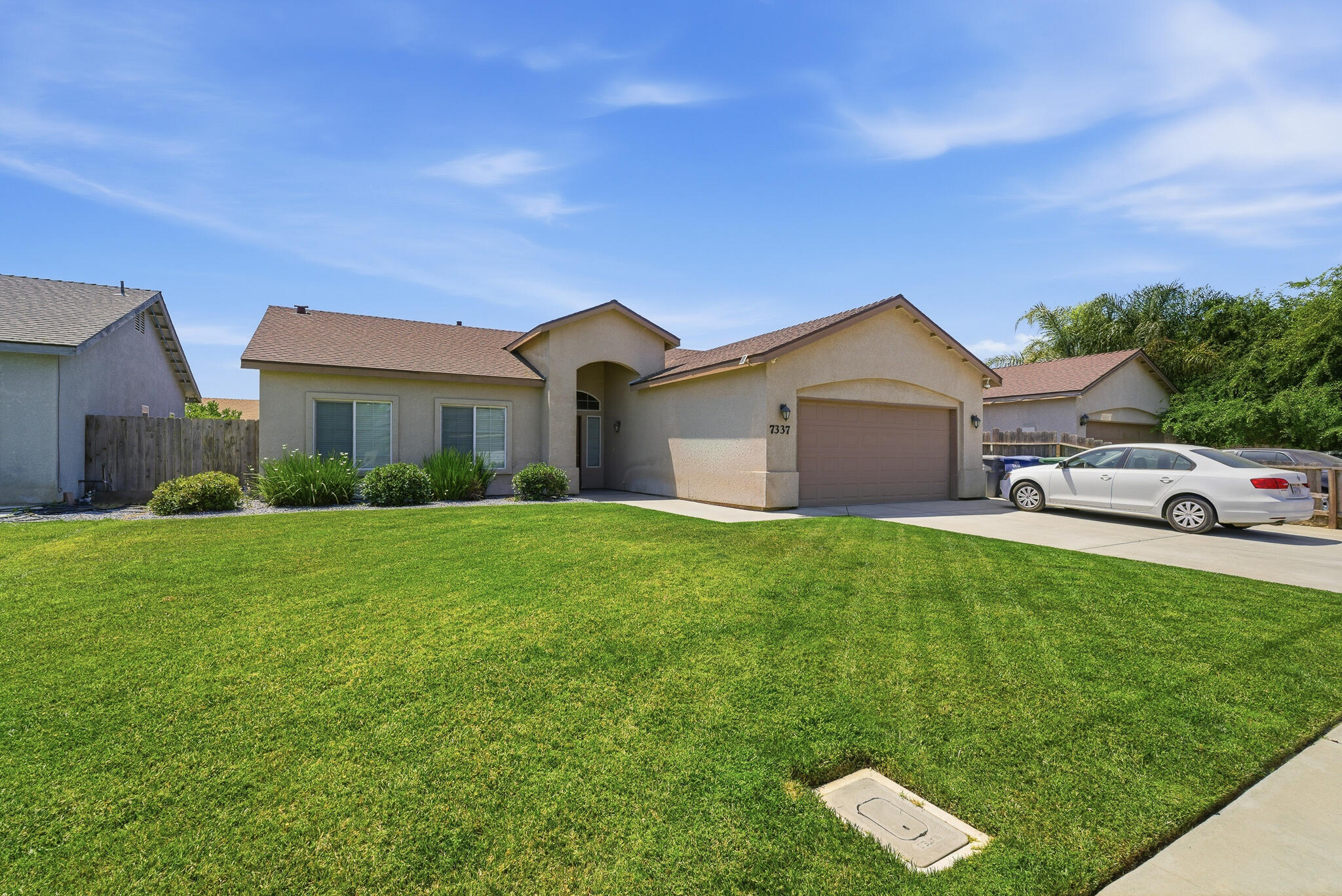 7337 Ashworth Ave, Visalia, CA 93291