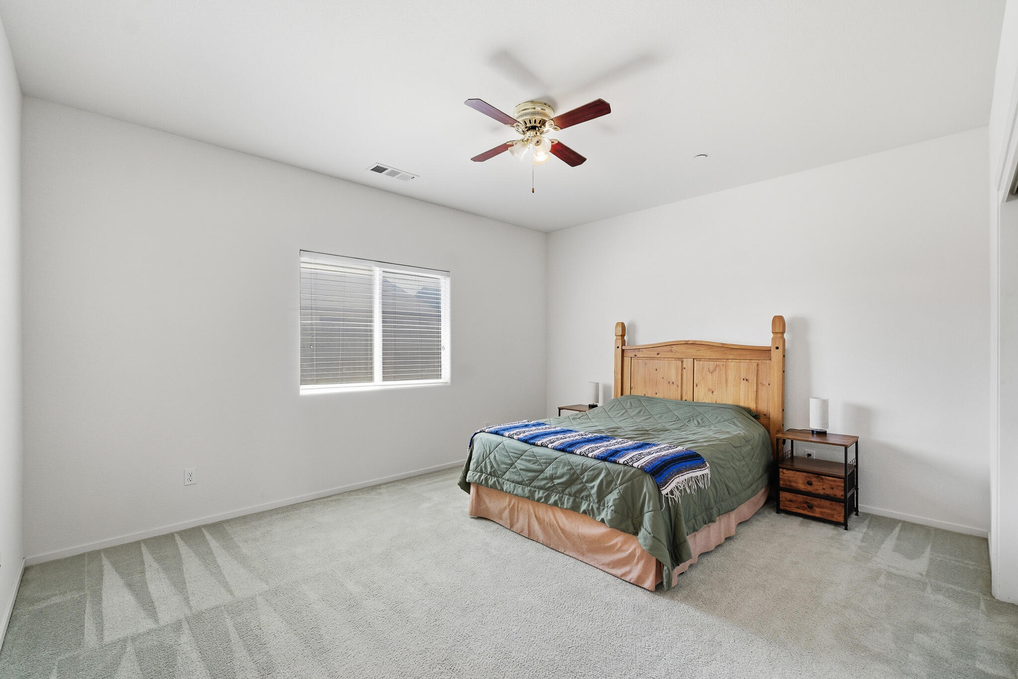 7337 Ashworth Ave, Visalia, CA 93291