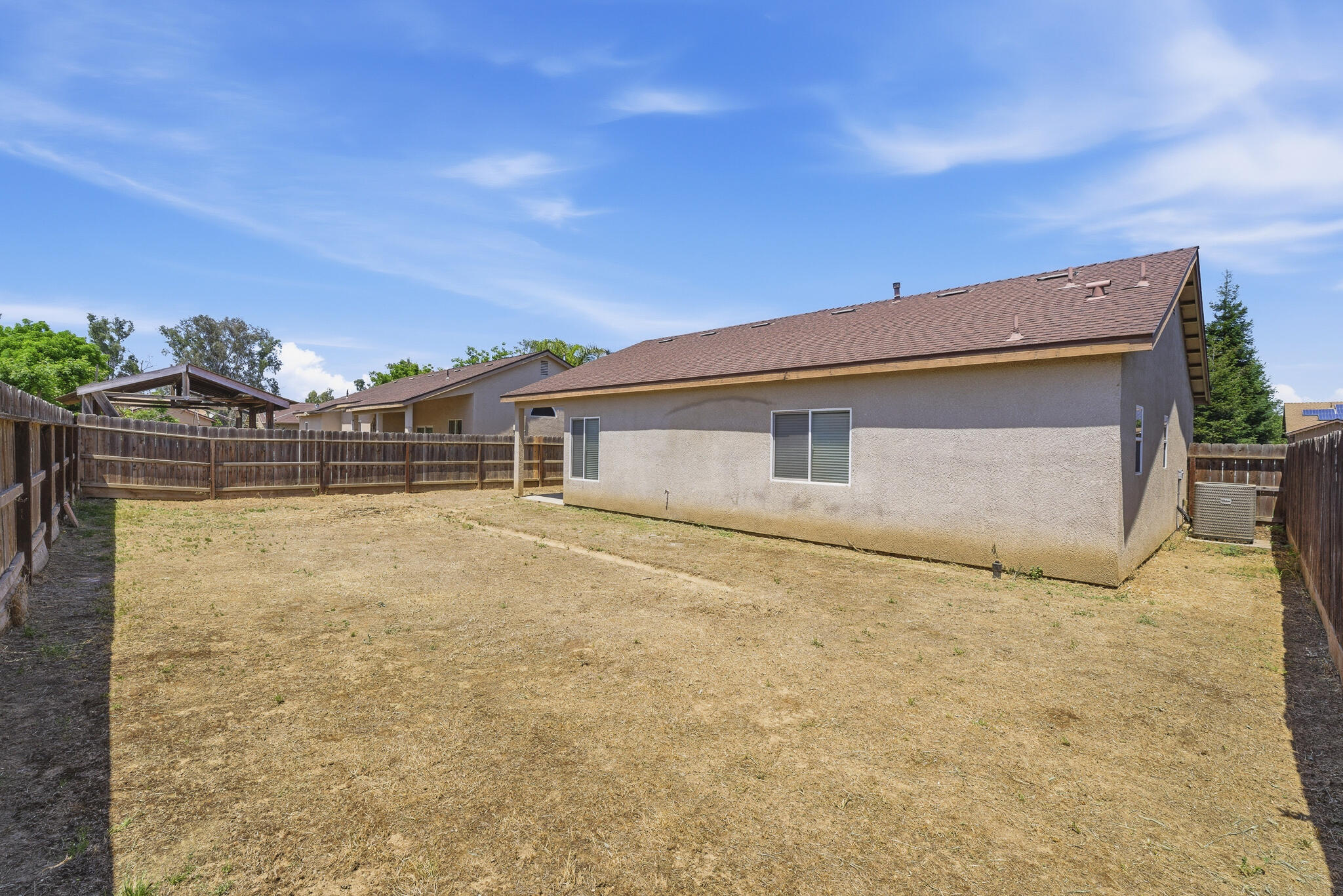 7337 Ashworth Ave, Visalia, CA 93291