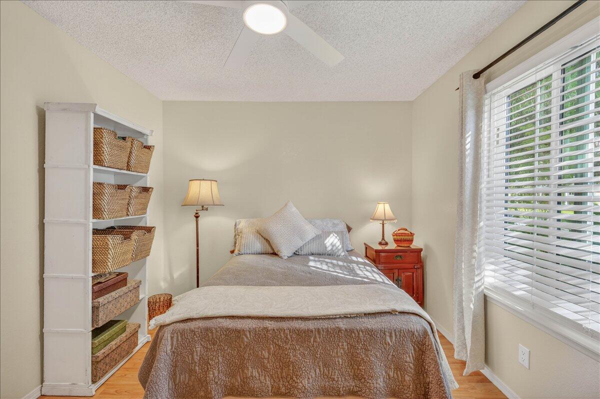 10771 N Windham Bay Cir, Fresno, CA 93730