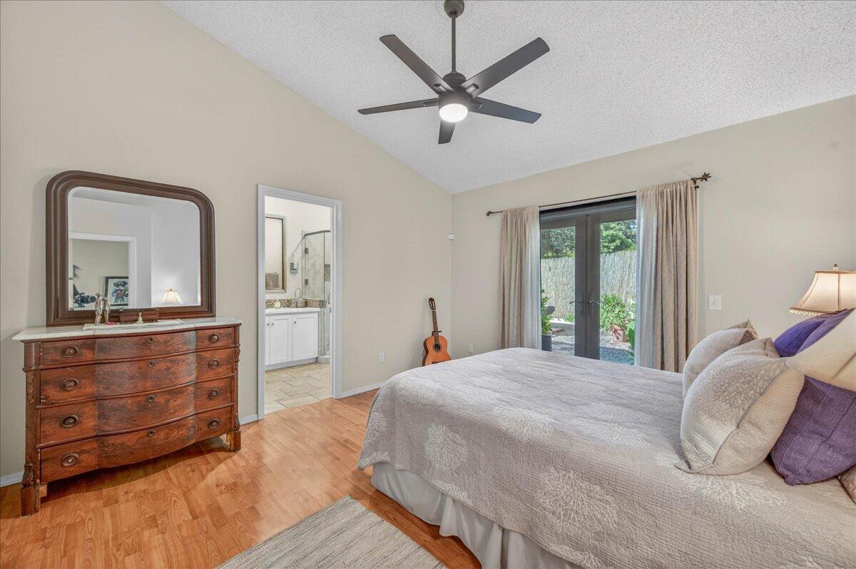 10771 N Windham Bay Cir, Fresno, CA 93730