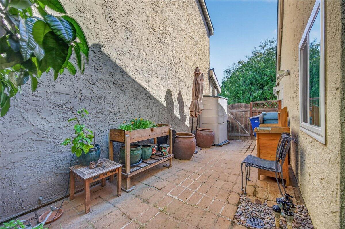 10771 N Windham Bay Cir, Fresno, CA 93730
