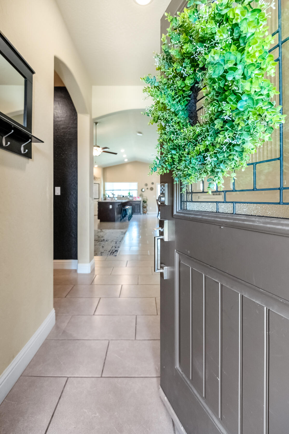 3632 E Meadow Ct, Visalia, CA 93292