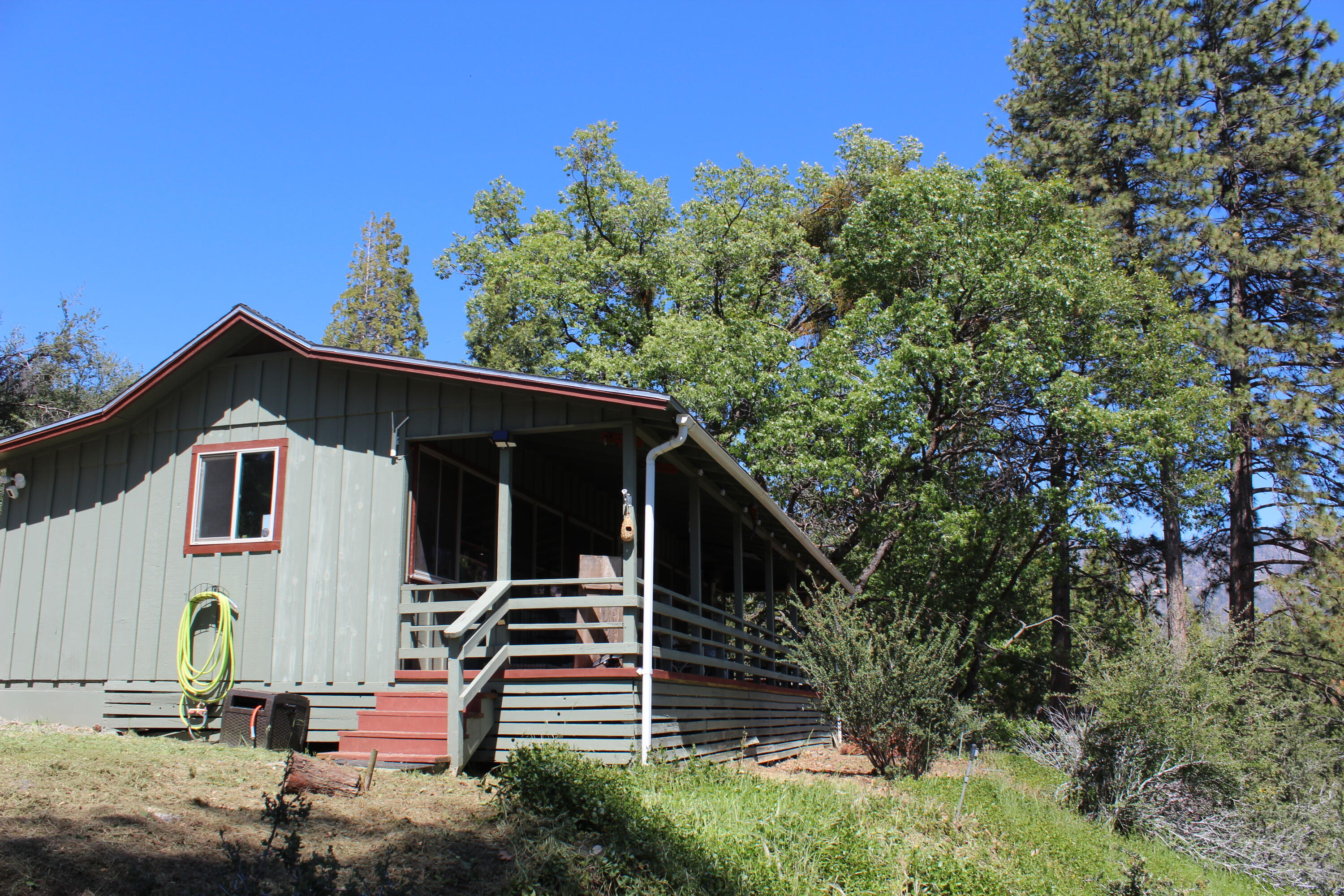 427 Sutherland, Springville, CA 93265