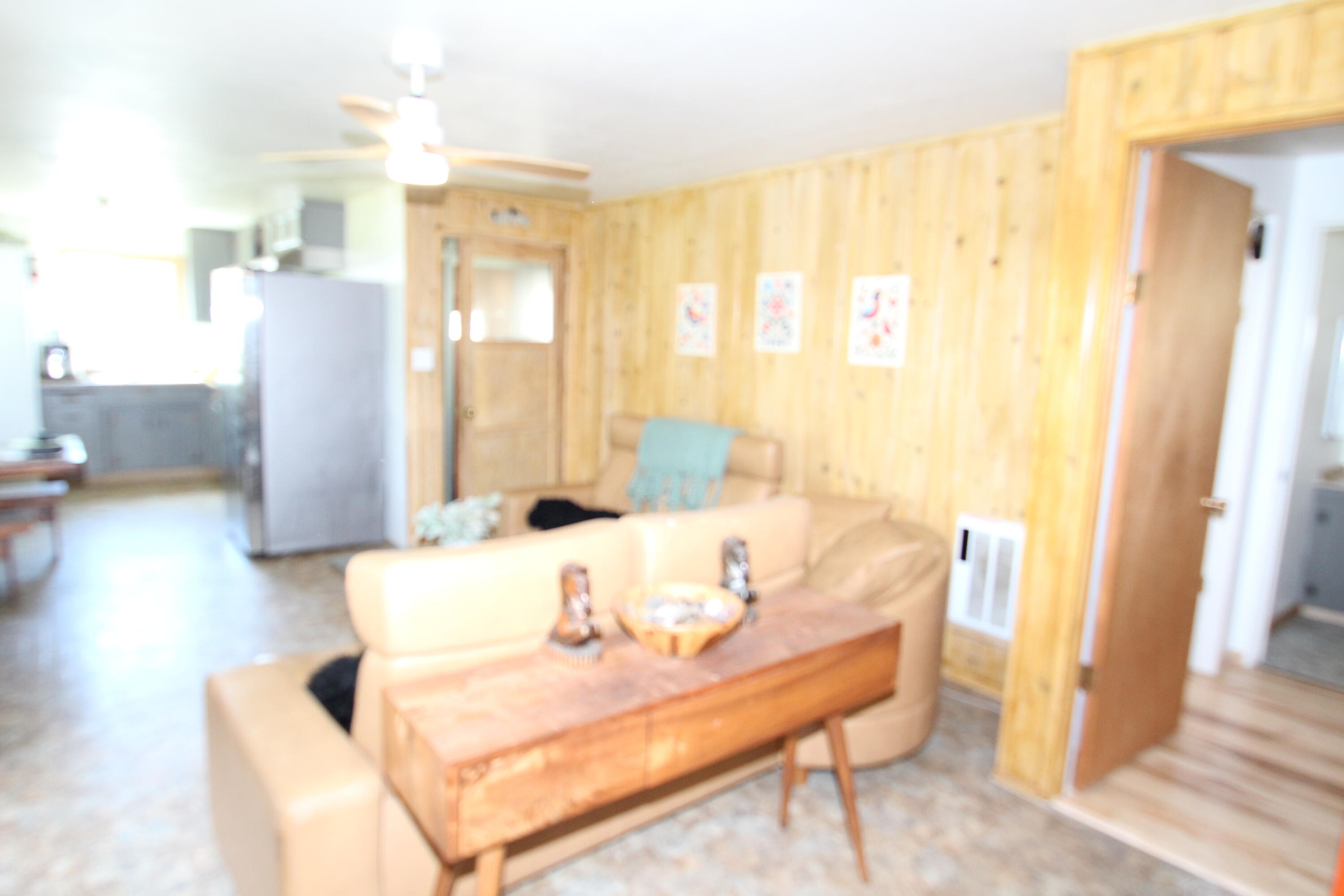 427 Sutherland, Springville, CA 93265