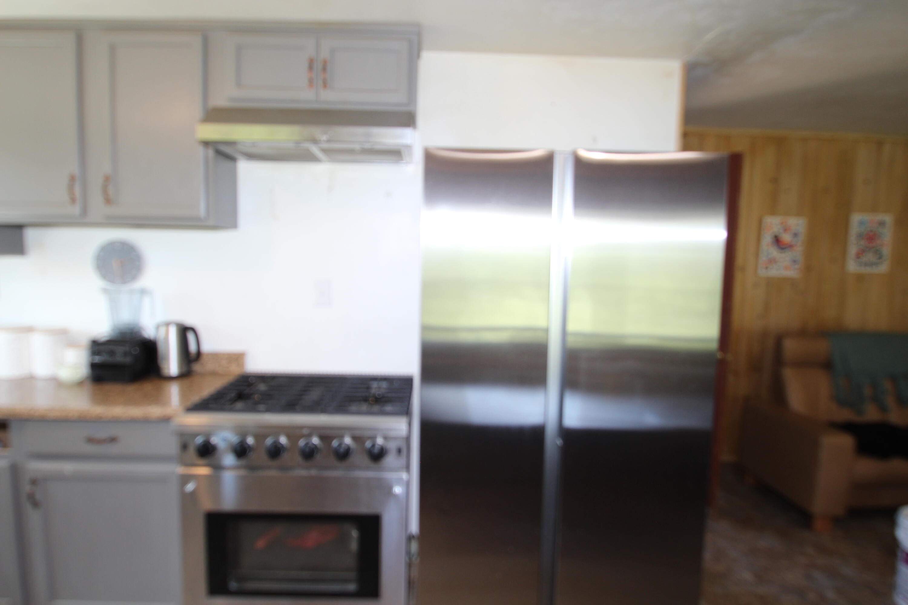 427 Sutherland, Springville, CA 93265