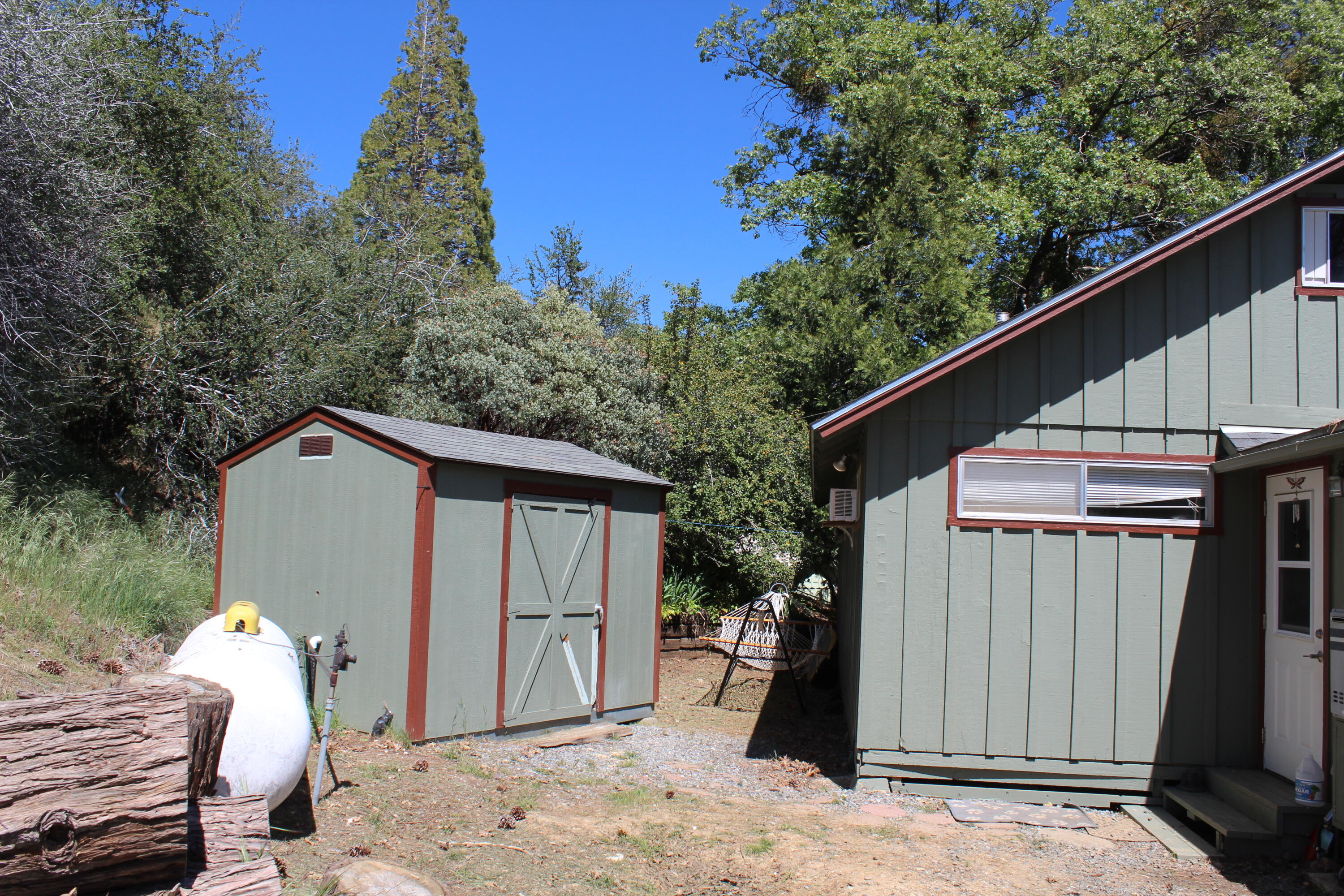 427 Sutherland, Springville, CA 93265